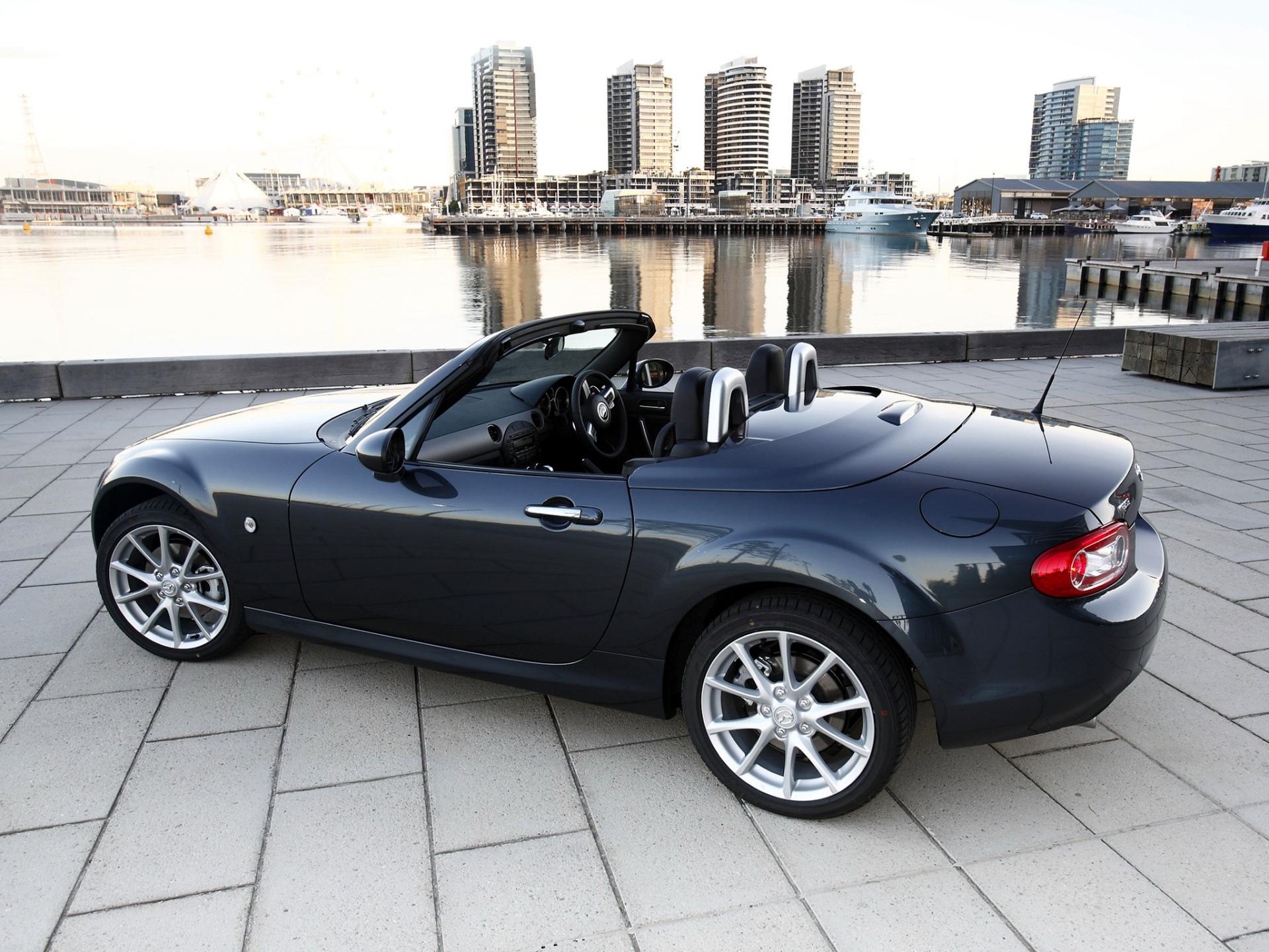 Mazda MX-5 at 1024 x 768 size wallpapers HD quality