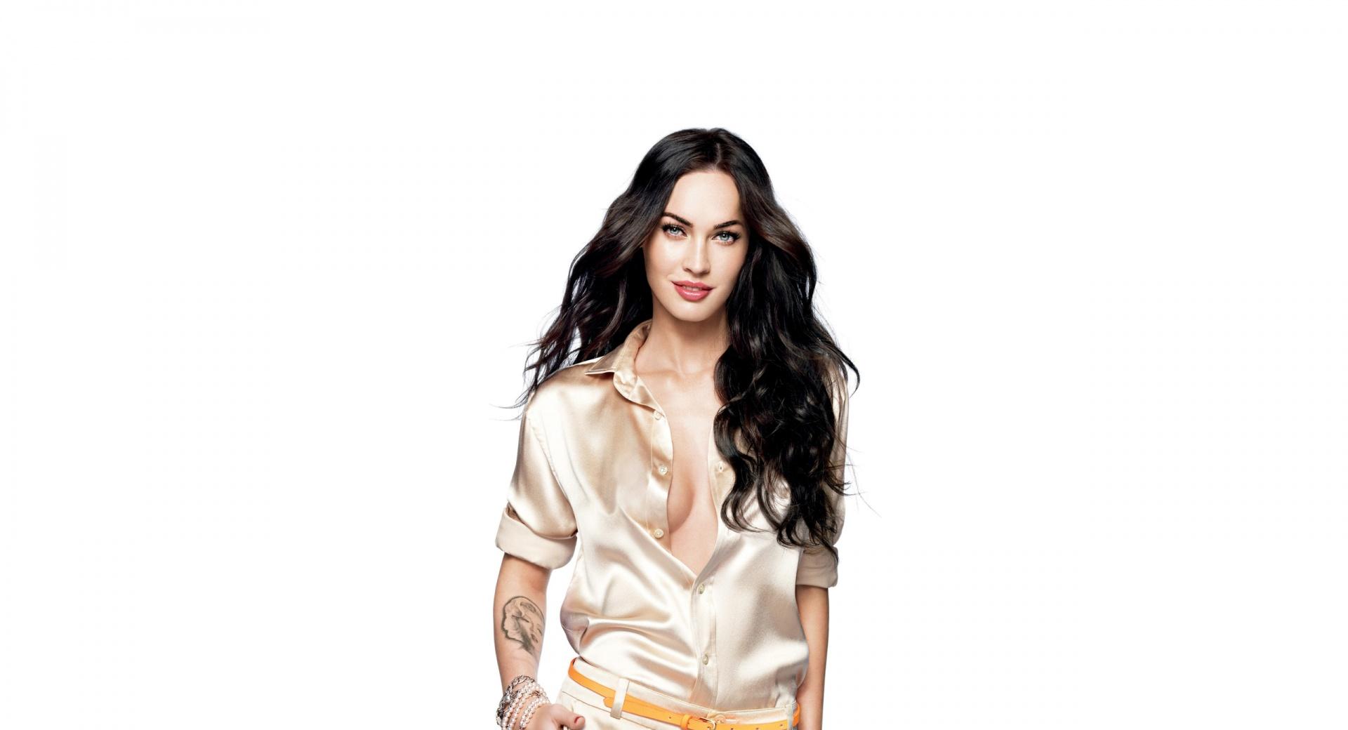 Megan Fox 2011 at 640 x 960 iPhone 4 size wallpapers HD quality