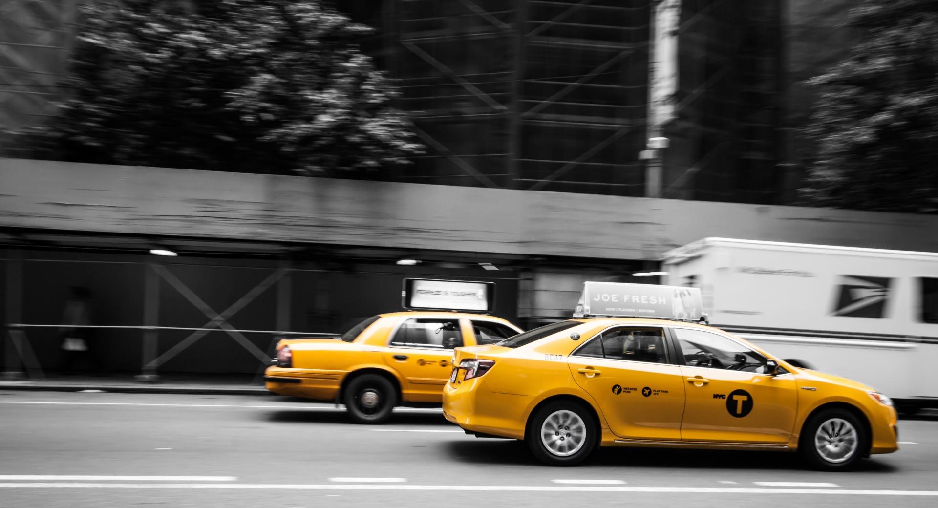 New York Taxi at 1280 x 960 size wallpapers HD quality