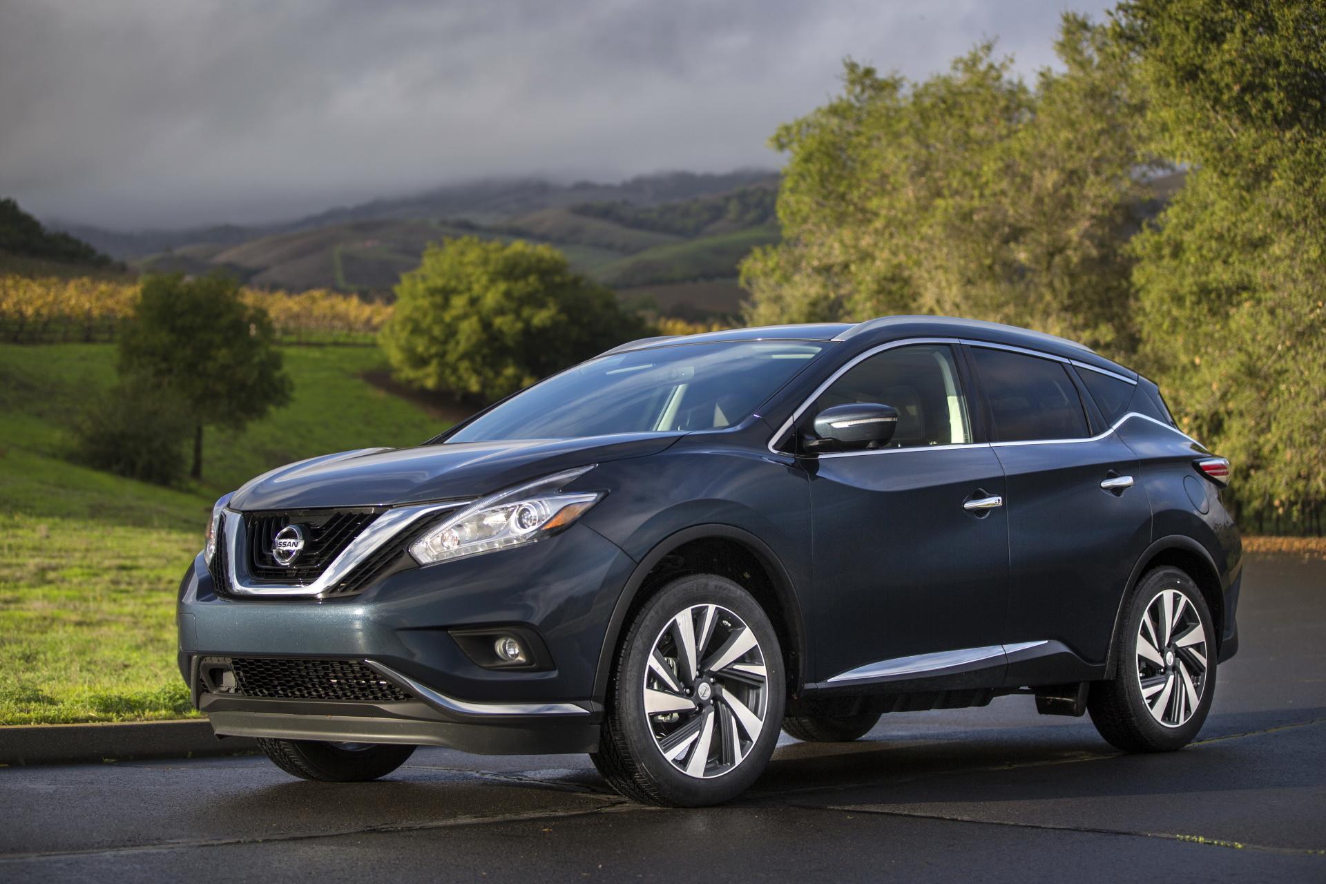 Nissan Murano at 750 x 1334 iPhone 6 size wallpapers HD quality