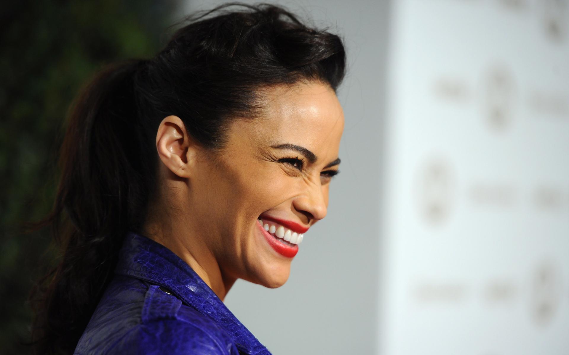 Paula Patton at 320 x 480 iPhone size wallpapers HD quality