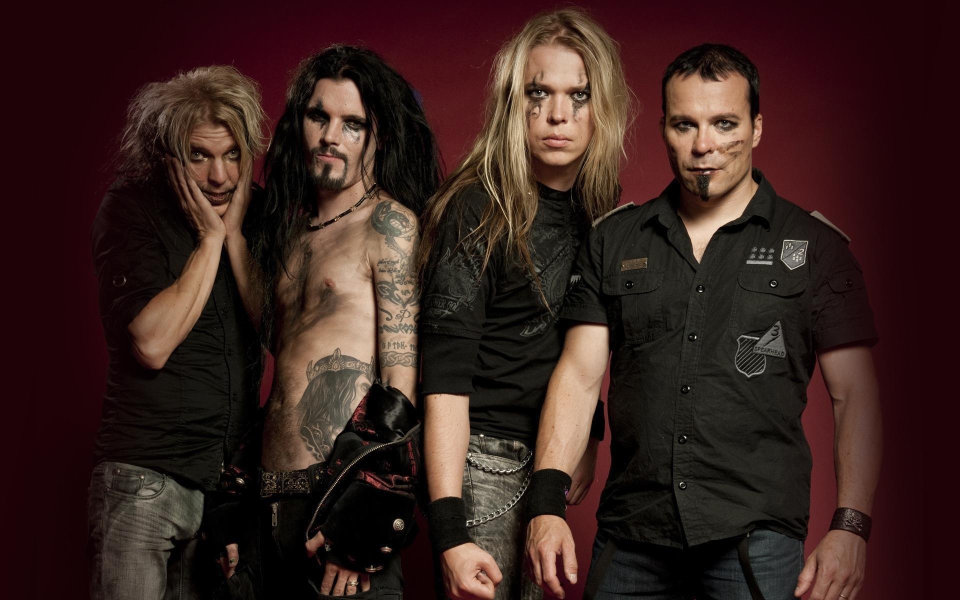Группы играющие металл. Группа Apocalyptica. Финская группа Apocalyptica. Группа Apocalyptica 2020. Apocalyptica фото группы.