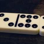 Dominos Game photo