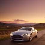 Aston Martin V8 Vantage full hd