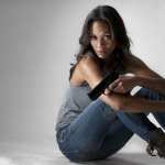 Zoe Saldana wallpapers for desktop