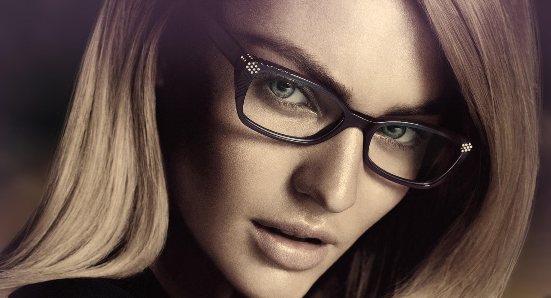 Candice Swanepoel Glasses at 1152 x 864 size wallpapers HD quality