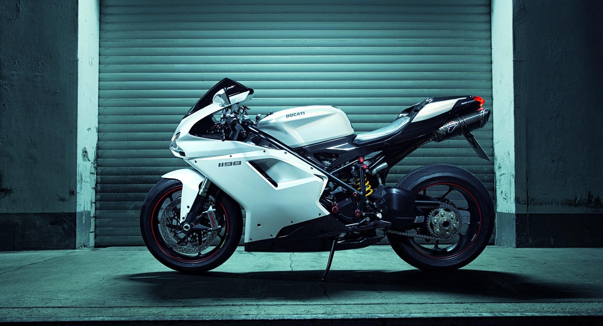 Ducati 1198 Superbike at 1024 x 1024 iPad size wallpapers HD quality