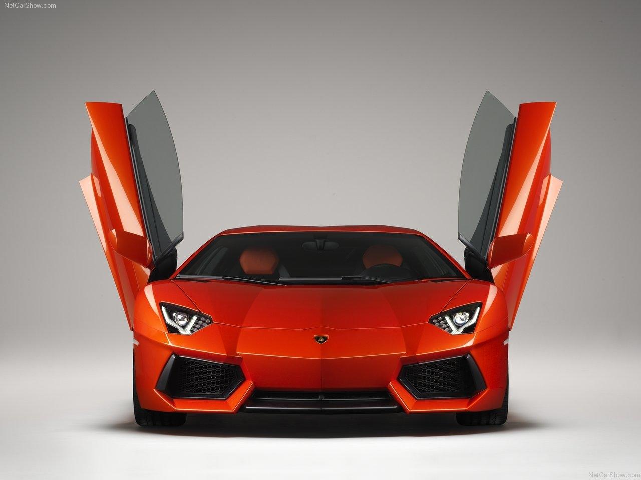 Lamborghini at 1600 x 1200 size wallpapers HD quality