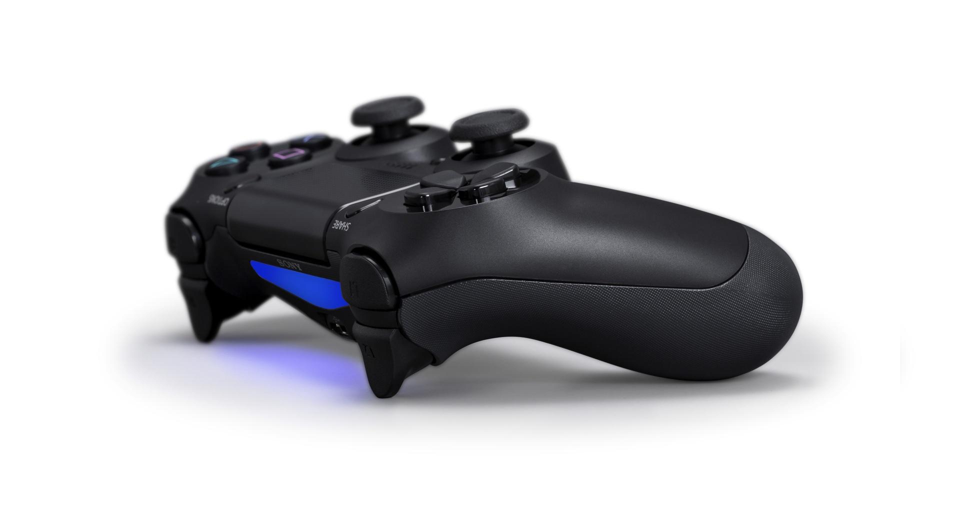 PS4 Controller at 750 x 1334 iPhone 6 size wallpapers HD quality