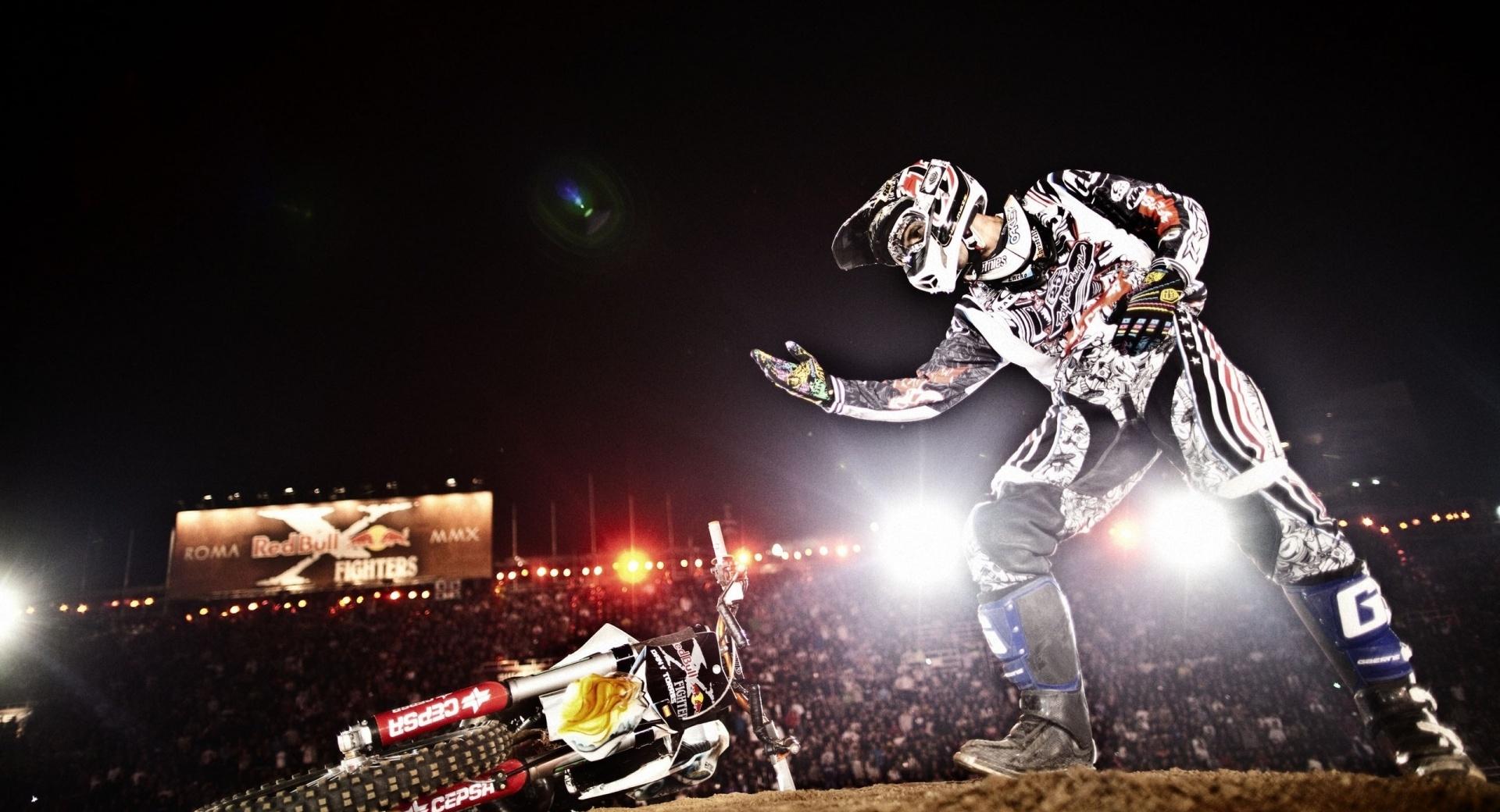 Red Bull X-Fighters 2011 at 1024 x 768 size wallpapers HD quality