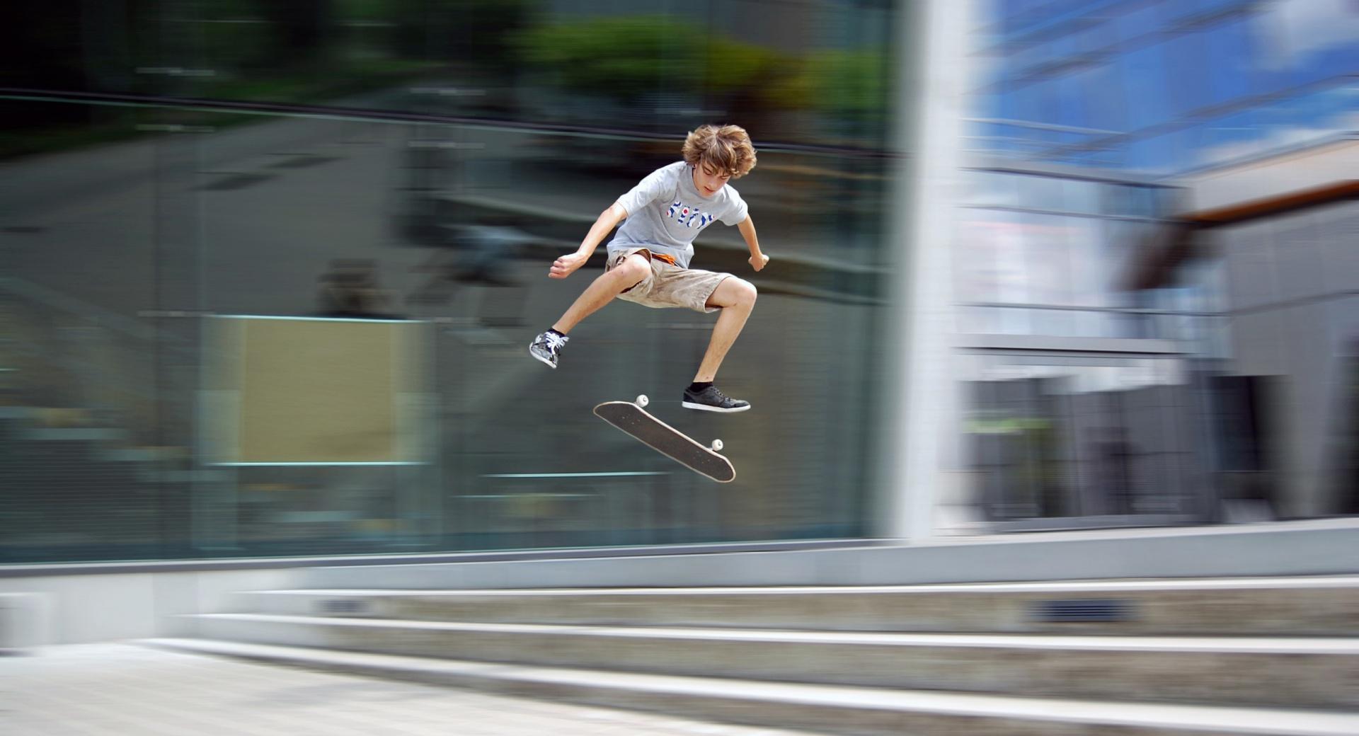 Skater Boy at 640 x 1136 iPhone 5 size wallpapers HD quality