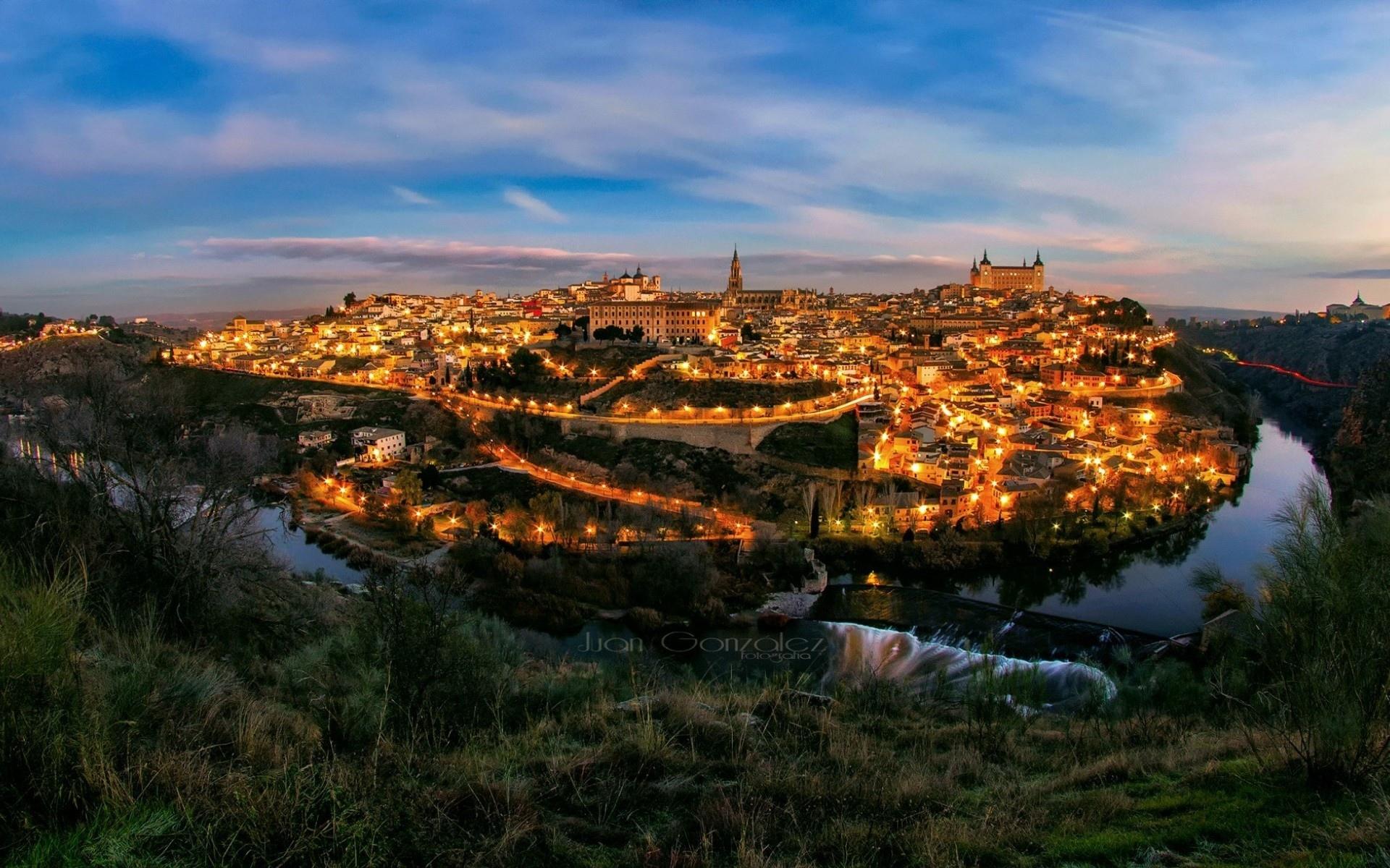 Toledo at 1600 x 1200 size wallpapers HD quality
