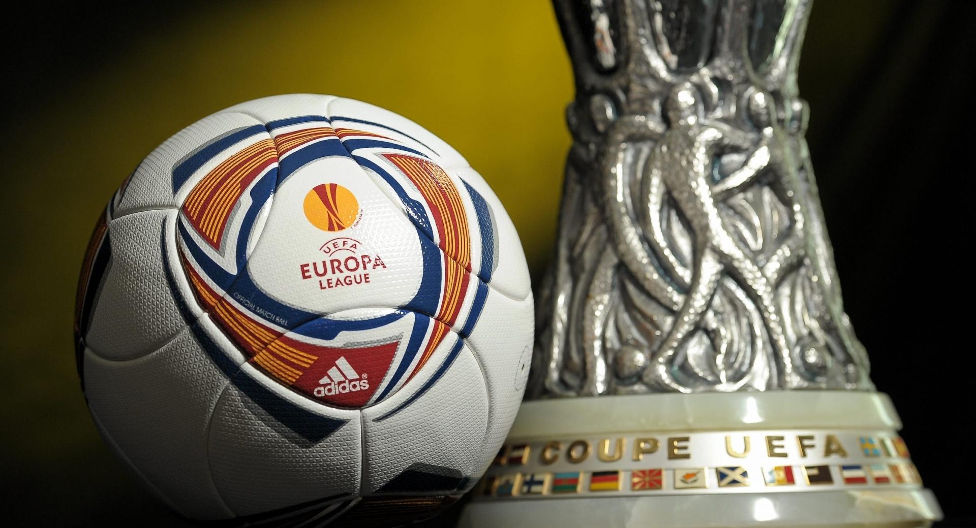 UEFA Europa League Trophy at 640 x 1136 iPhone 5 size wallpapers HD quality