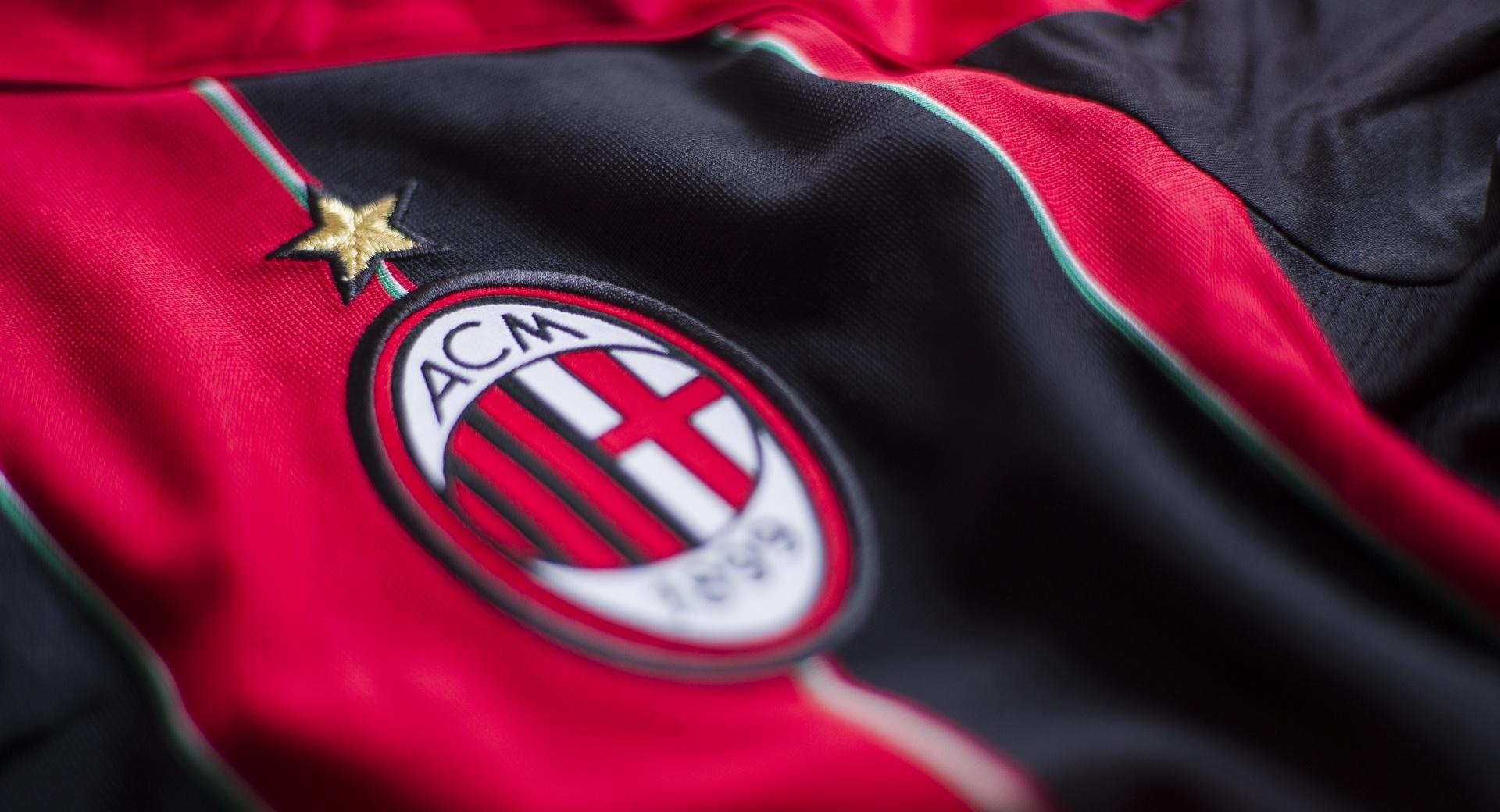 AC Milan at 1024 x 1024 iPad size wallpapers HD quality