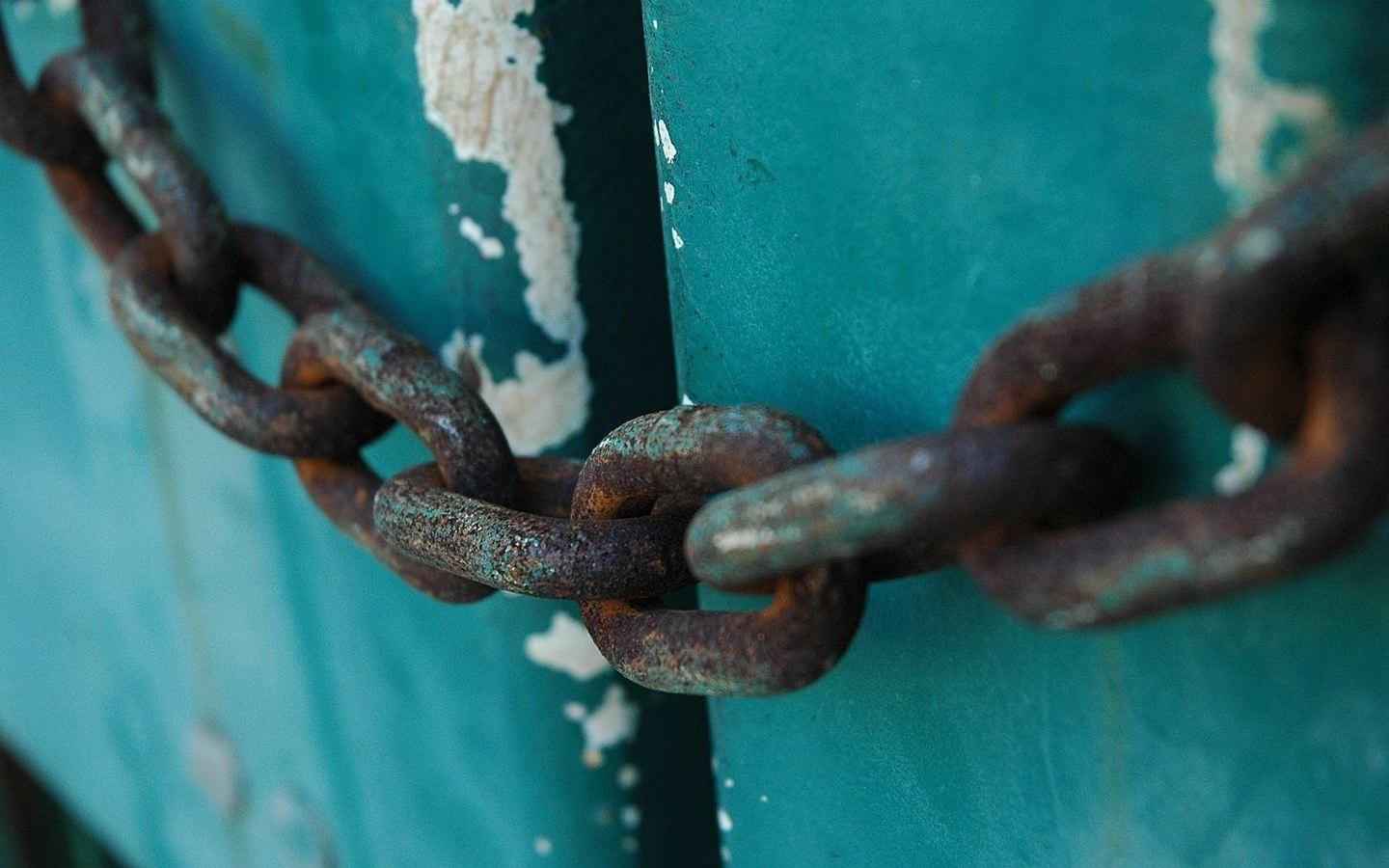 Chain at 1280 x 960 size wallpapers HD quality