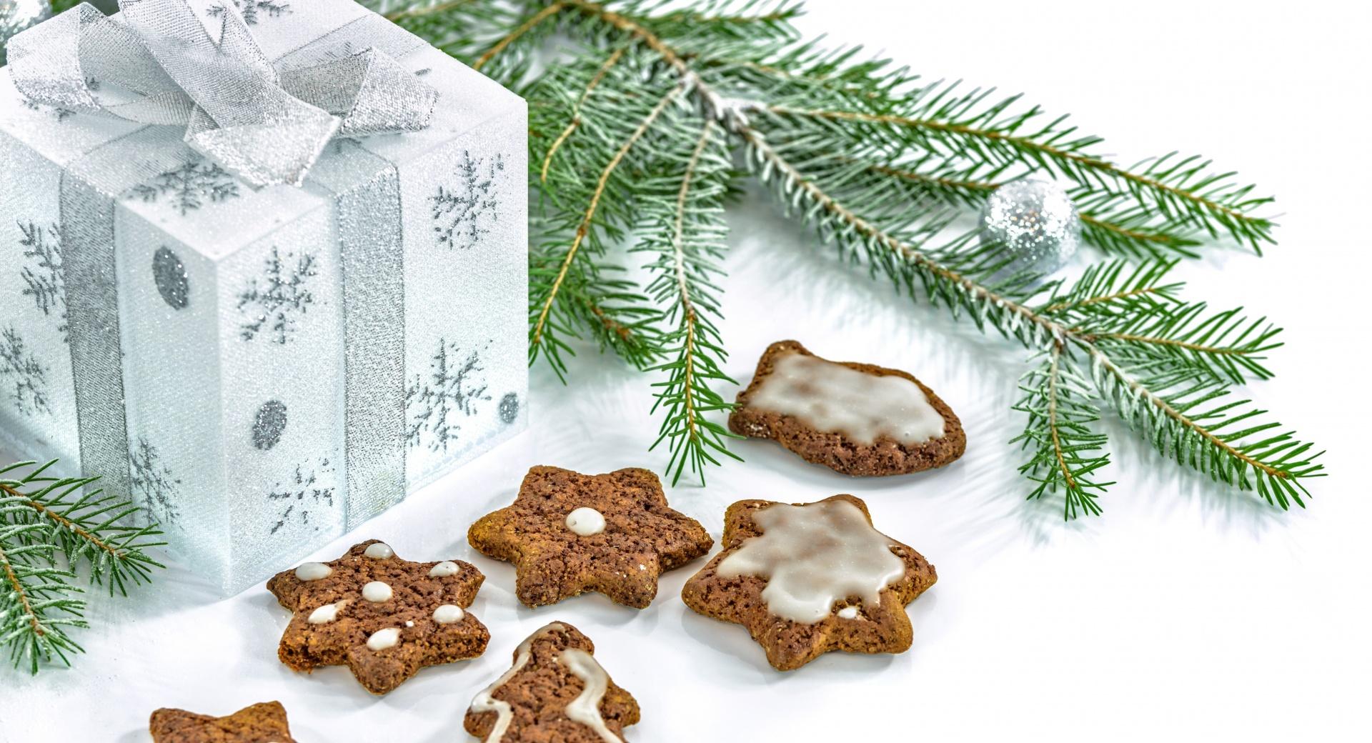 Christmas Gingerbread at 640 x 1136 iPhone 5 size wallpapers HD quality