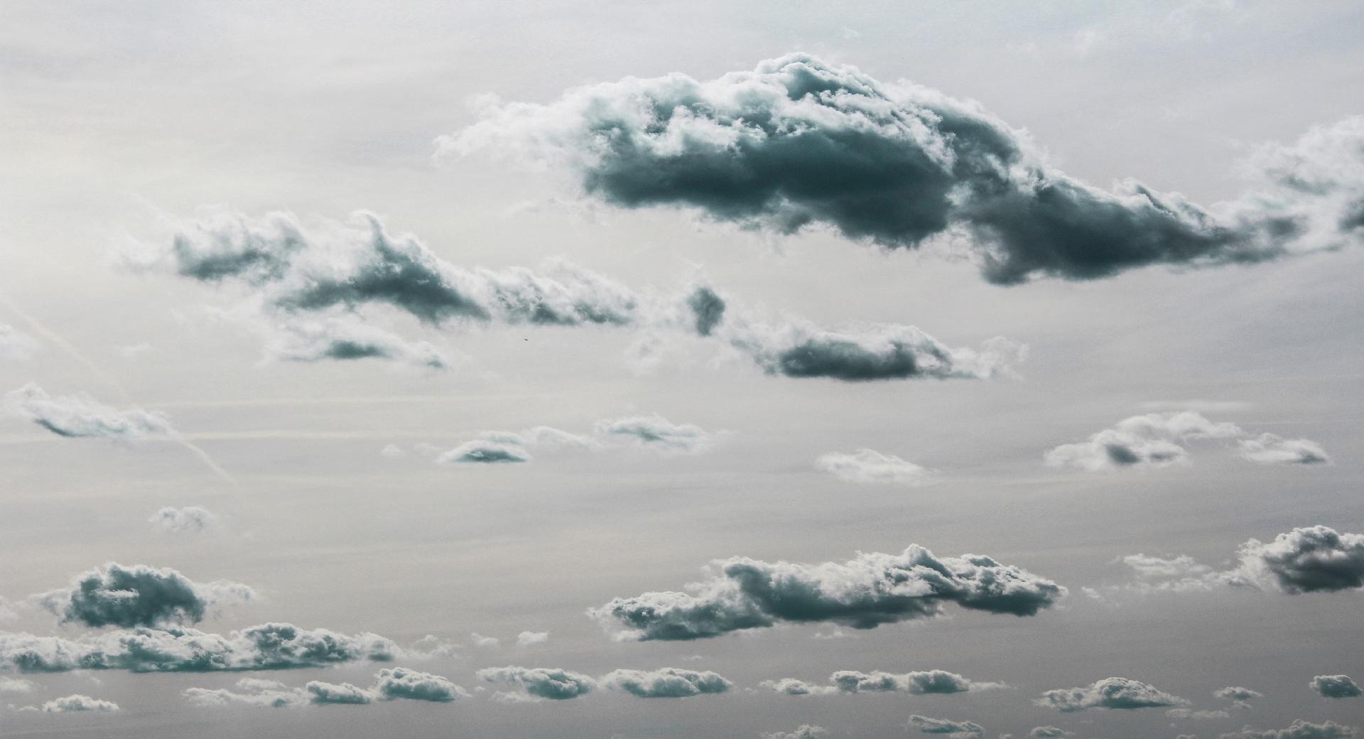 Clean Clouds at 1280 x 960 size wallpapers HD quality