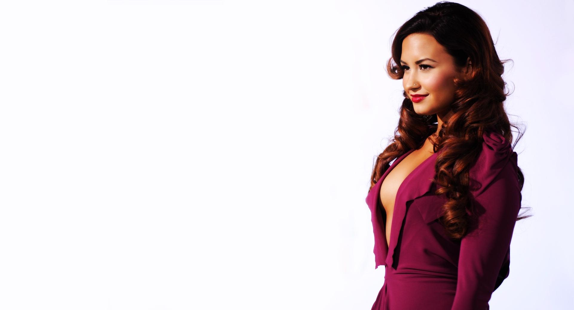 Demi Lovato (2011) at 1152 x 864 size wallpapers HD quality