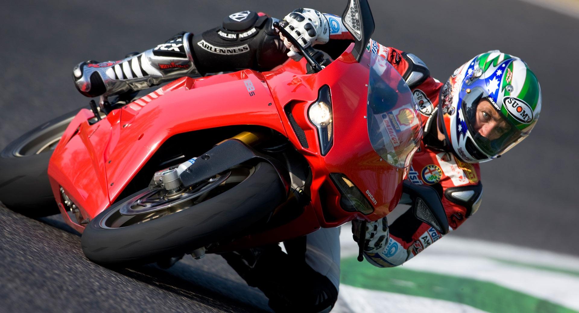 Ducati 1198 Superbike Superbike Racing 3 at 640 x 960 iPhone 4 size wallpapers HD quality