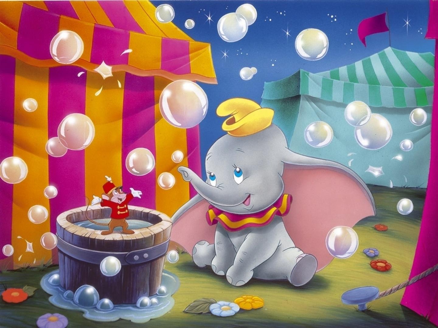 Dumbo at 1280 x 960 size wallpapers HD quality
