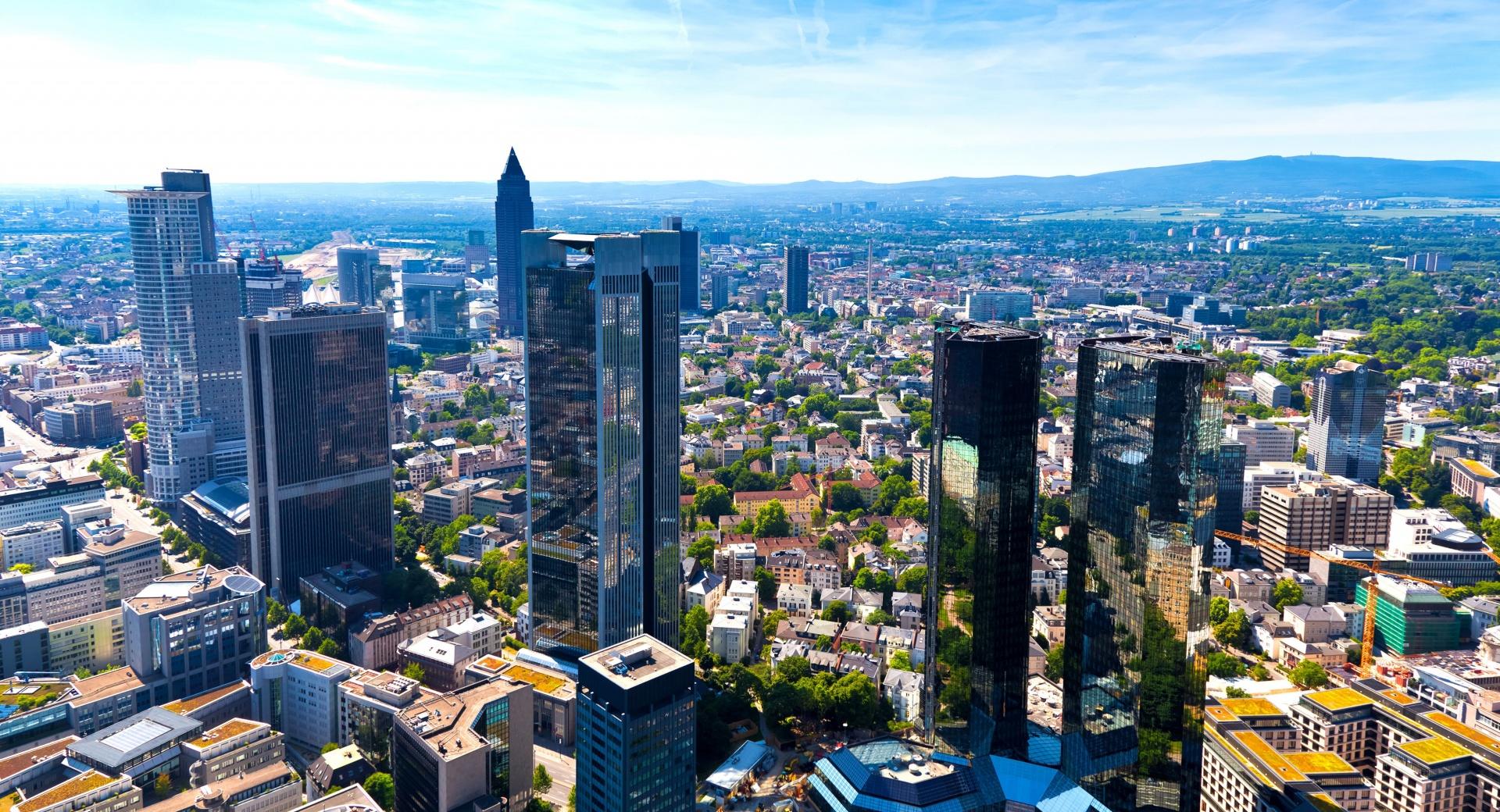 Frankfurt Panorama at 320 x 480 iPhone size wallpapers HD quality