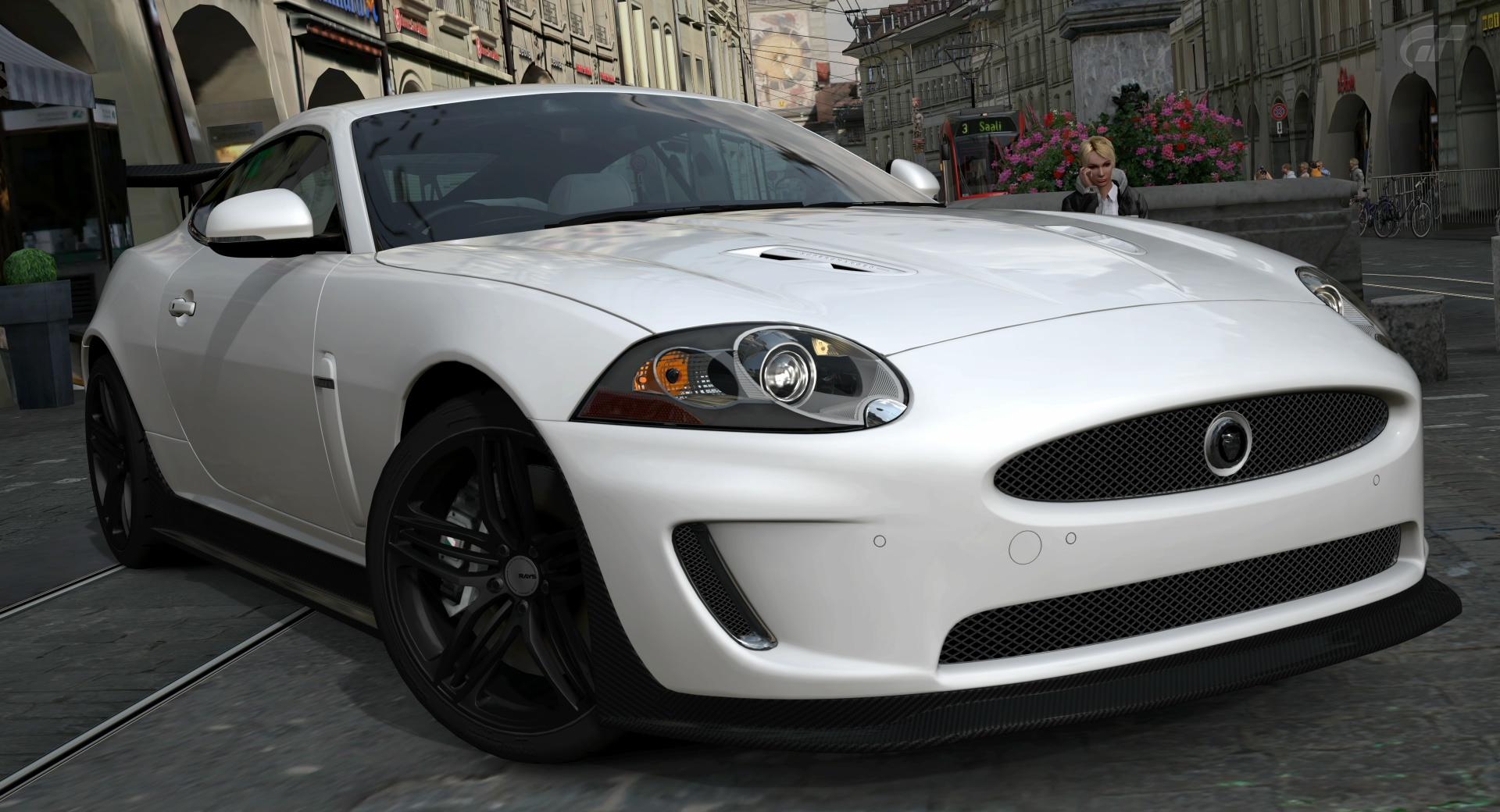 Jaguar XKR at 1152 x 864 size wallpapers HD quality