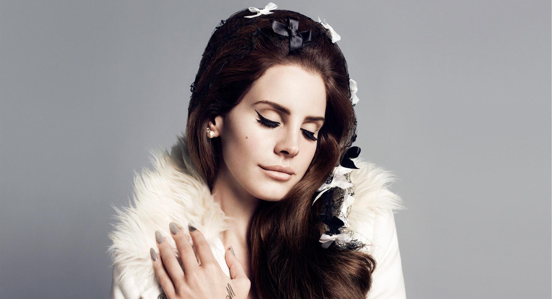 Lana Del Rey Portrait at 1152 x 864 size wallpapers HD quality