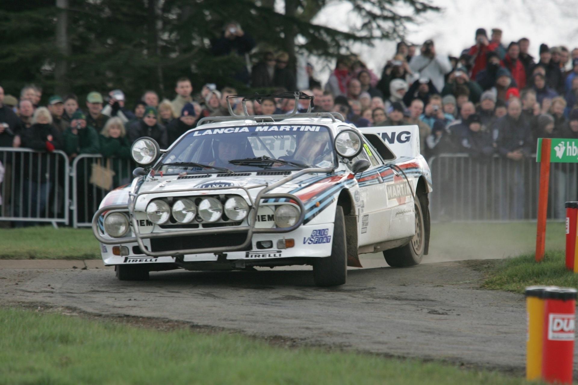 Lancia 037 at 1600 x 1200 size wallpapers HD quality