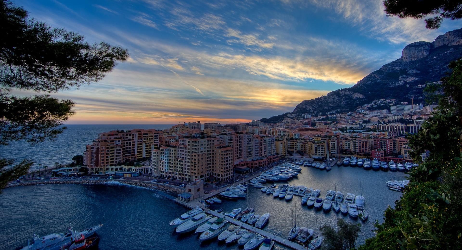 Monte Carlo Harbour at 640 x 1136 iPhone 5 size wallpapers HD quality