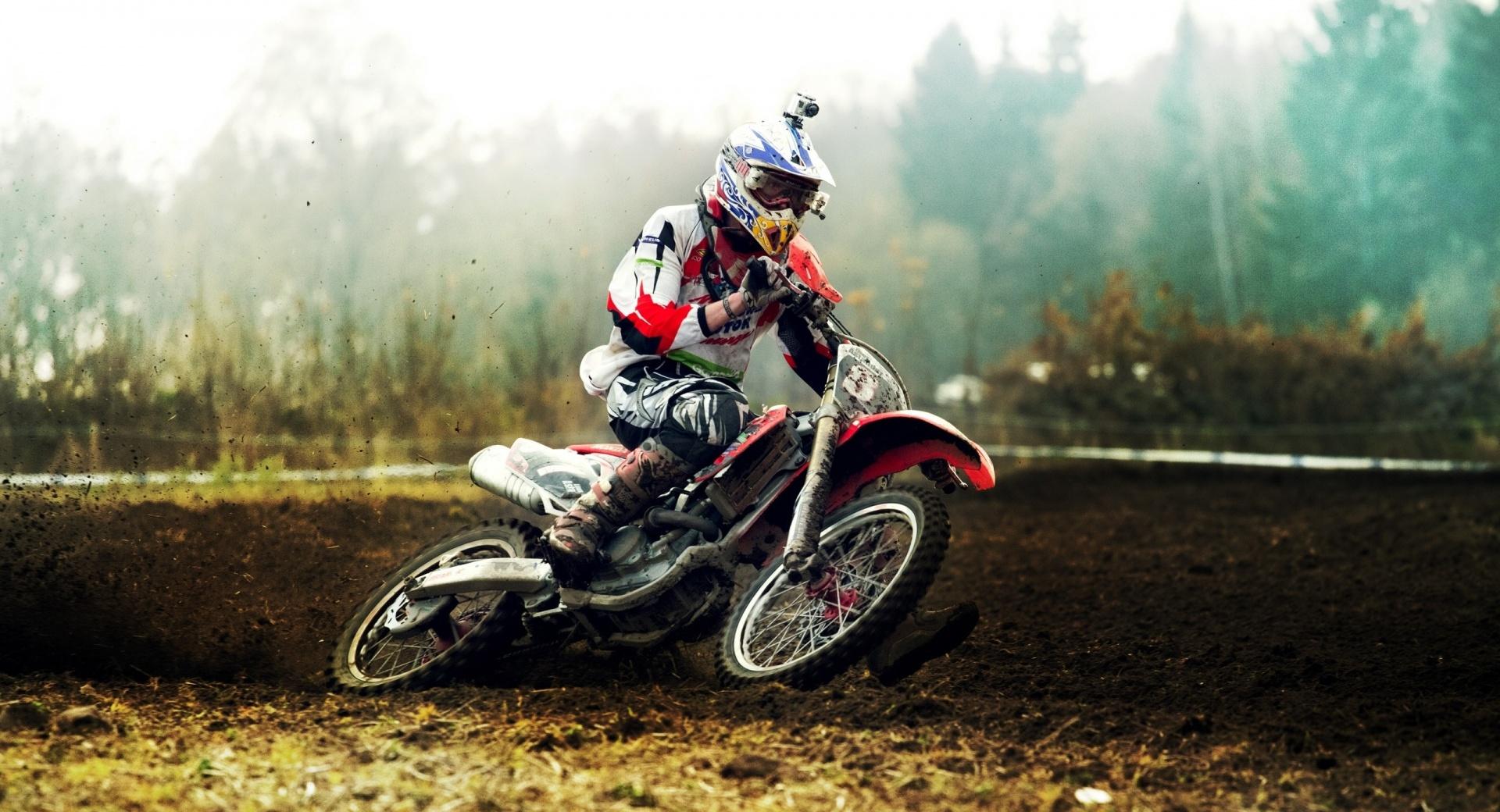 Motocross Rider at 1024 x 768 size wallpapers HD quality