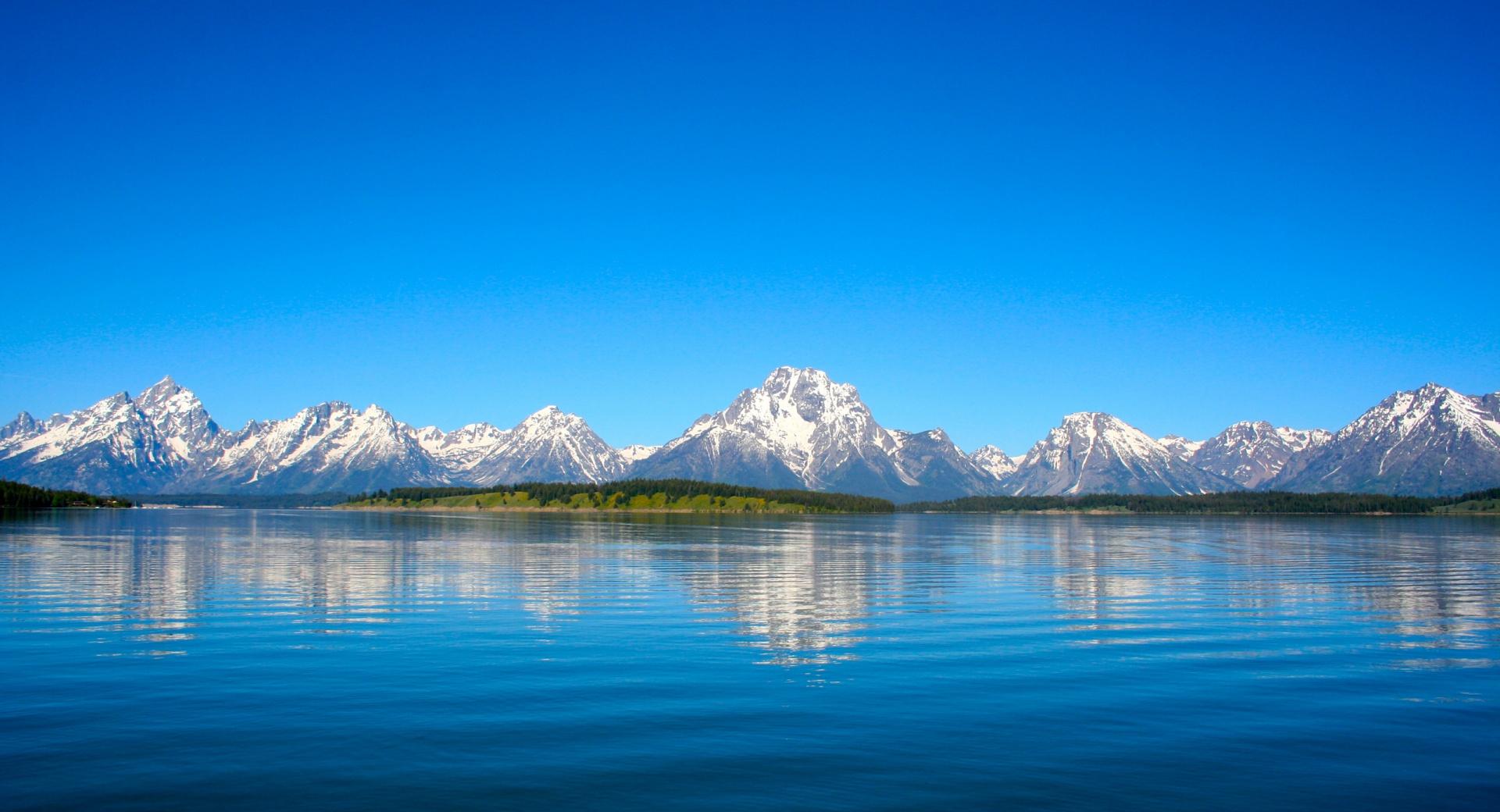 Mountain Range Skyline at 750 x 1334 iPhone 6 size wallpapers HD quality