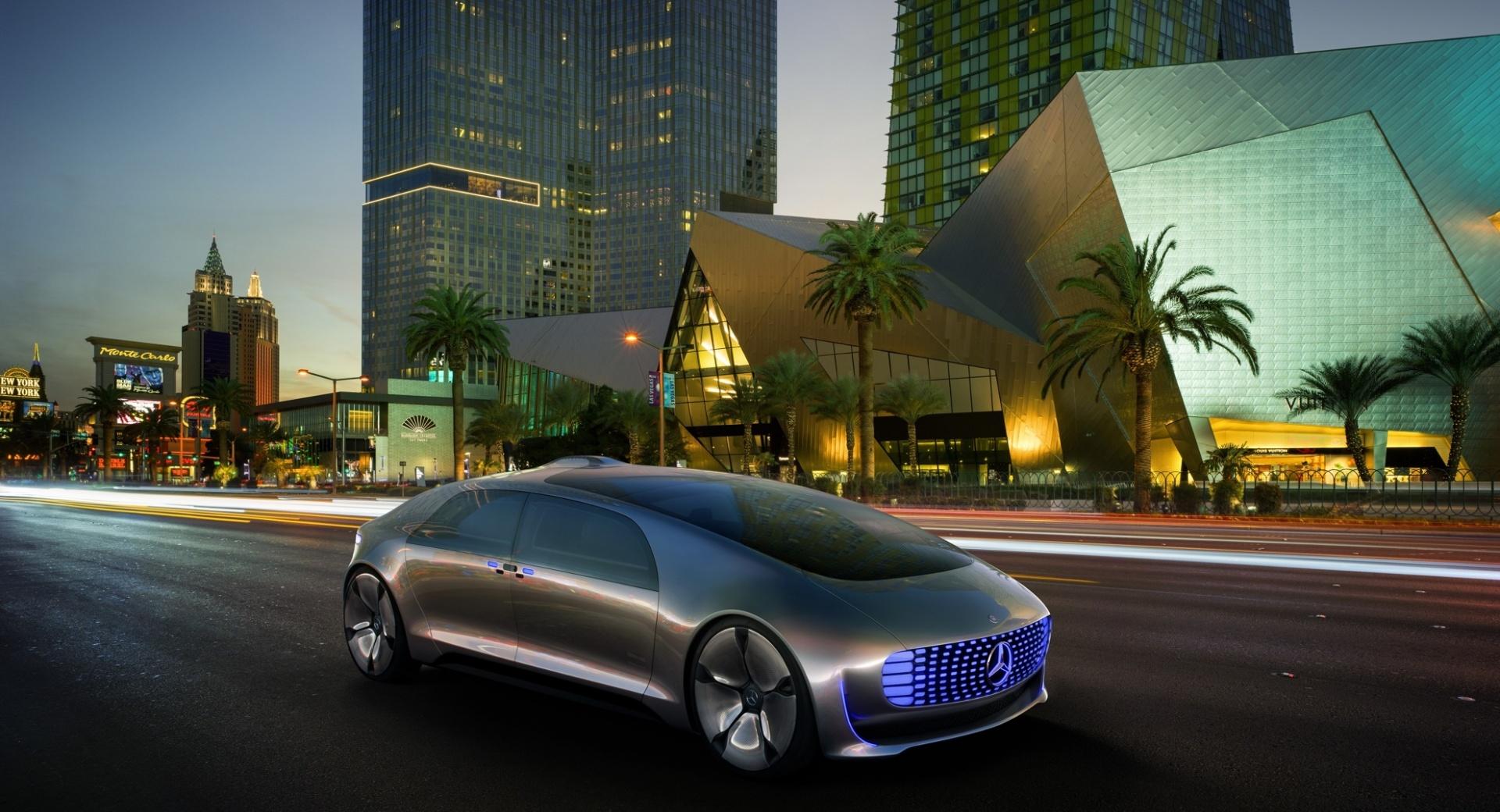 New Mercedes Benz Concept at 1024 x 1024 iPad size wallpapers HD quality