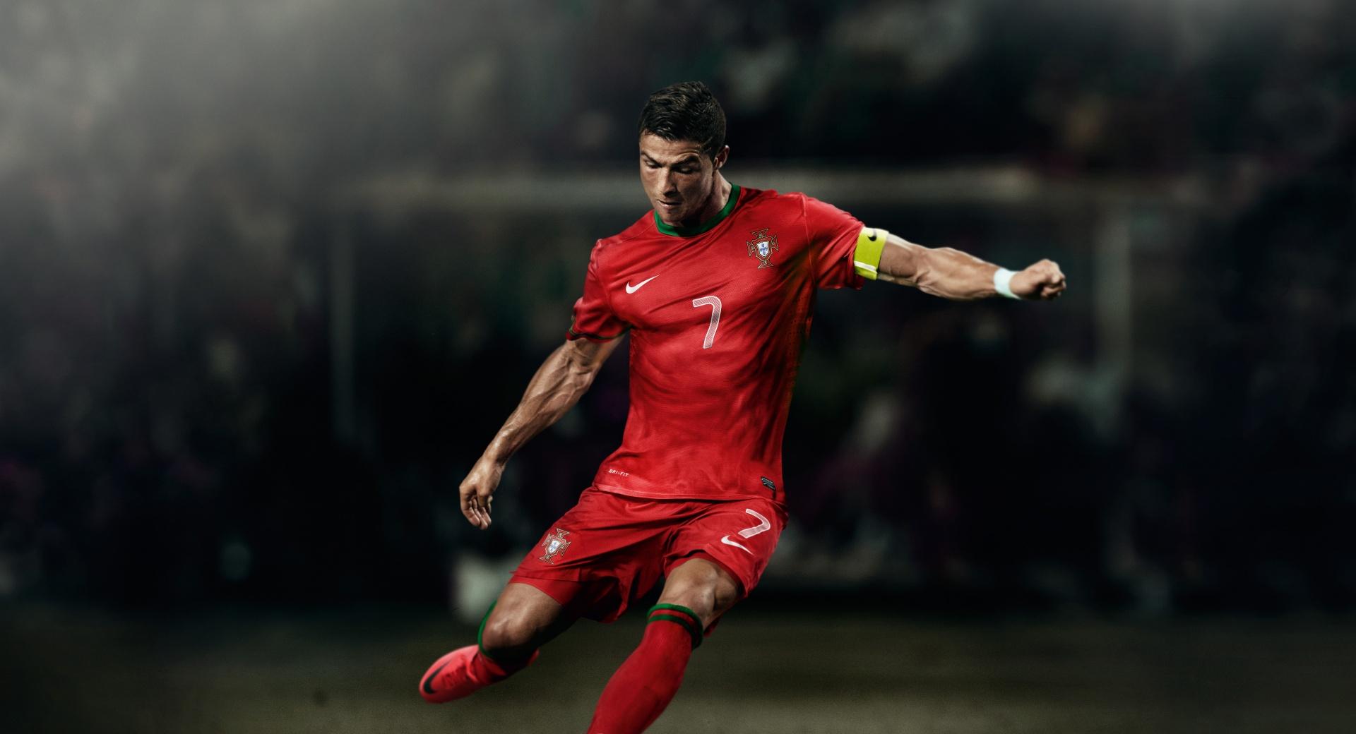 Nike Home NTK Cristiano Original at 320 x 480 iPhone size wallpapers HD quality