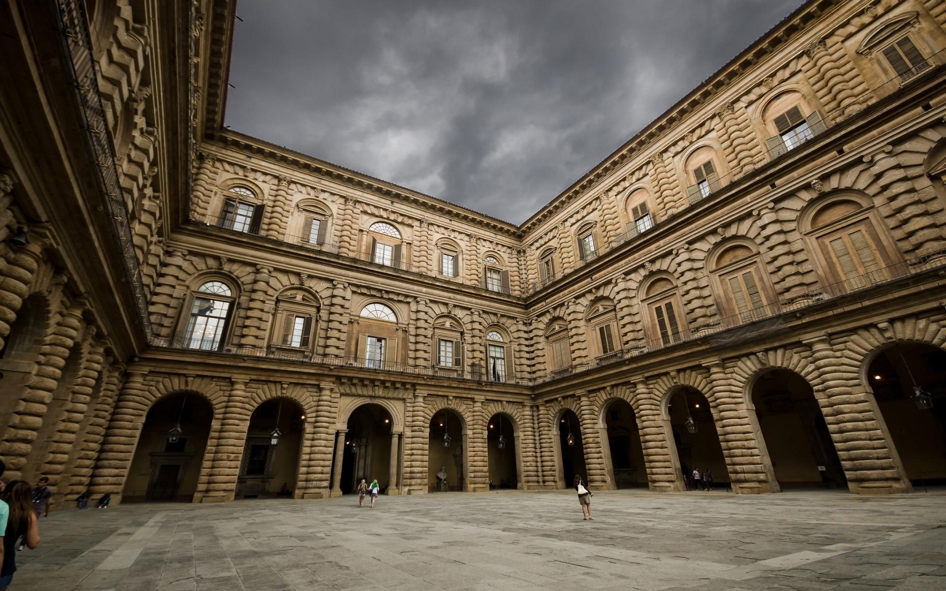 Palazzo Pitti at 1024 x 1024 iPad size wallpapers HD quality