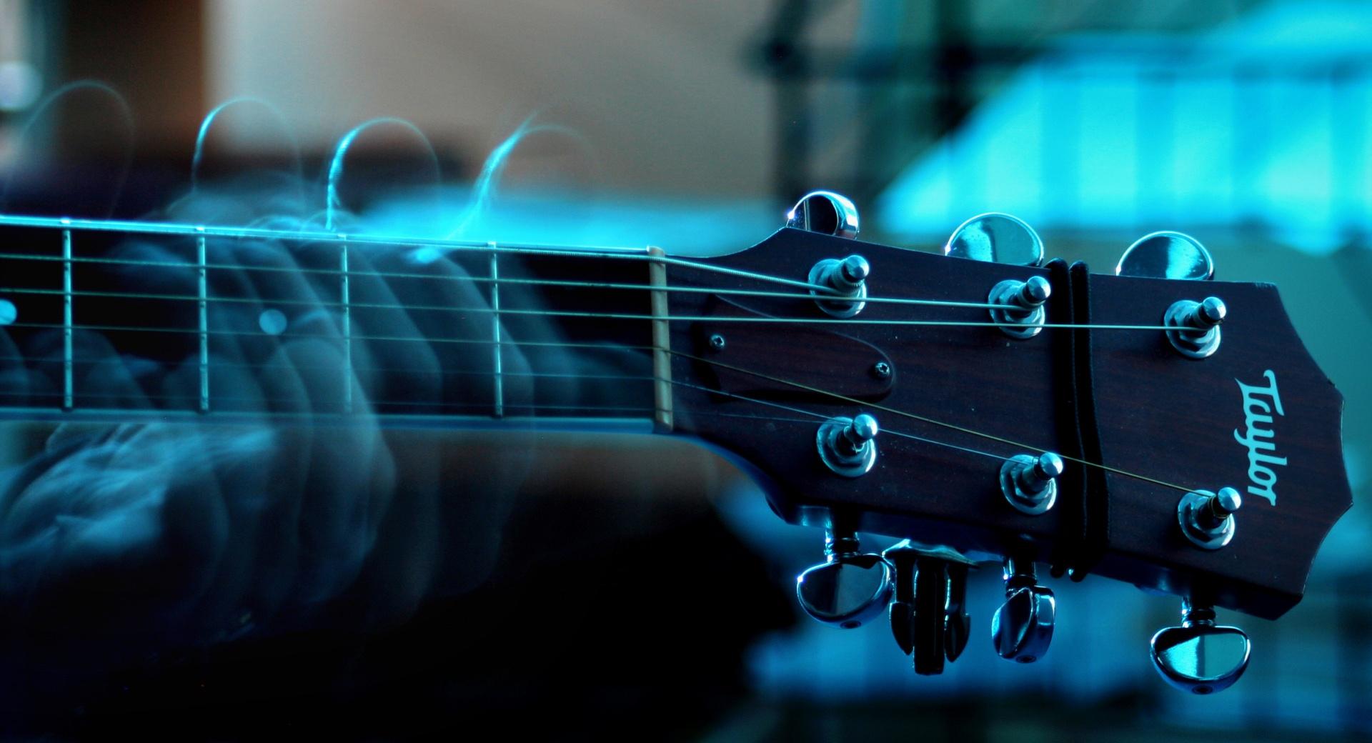 Playing Guitar at 750 x 1334 iPhone 6 size wallpapers HD quality