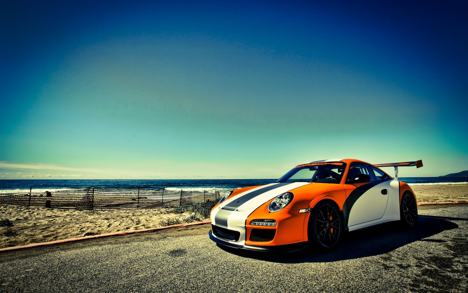 Porsche 911 GT3 at 320 x 480 iPhone size wallpapers HD quality