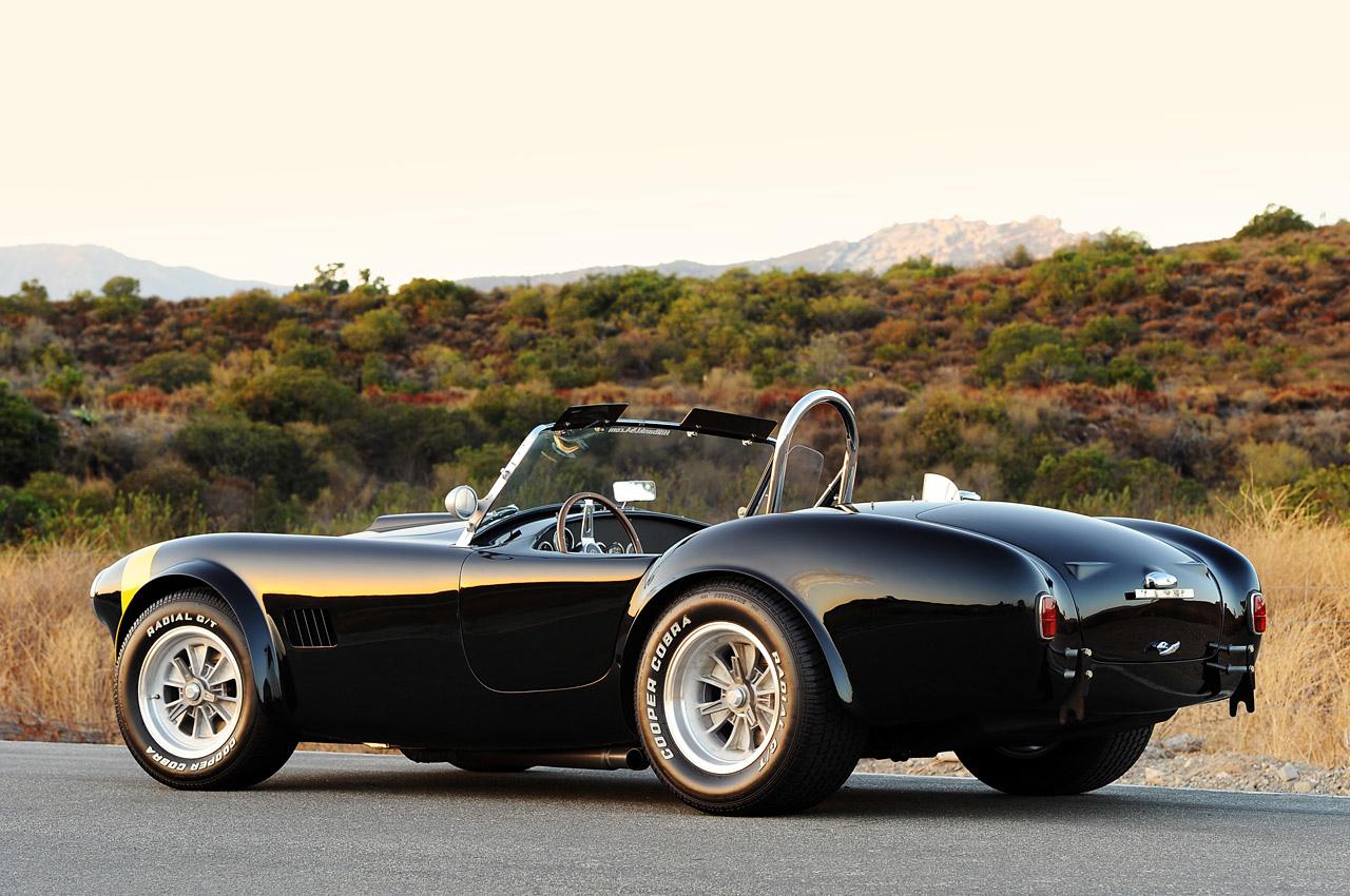 Shelby Cobra at 1152 x 864 size wallpapers HD quality