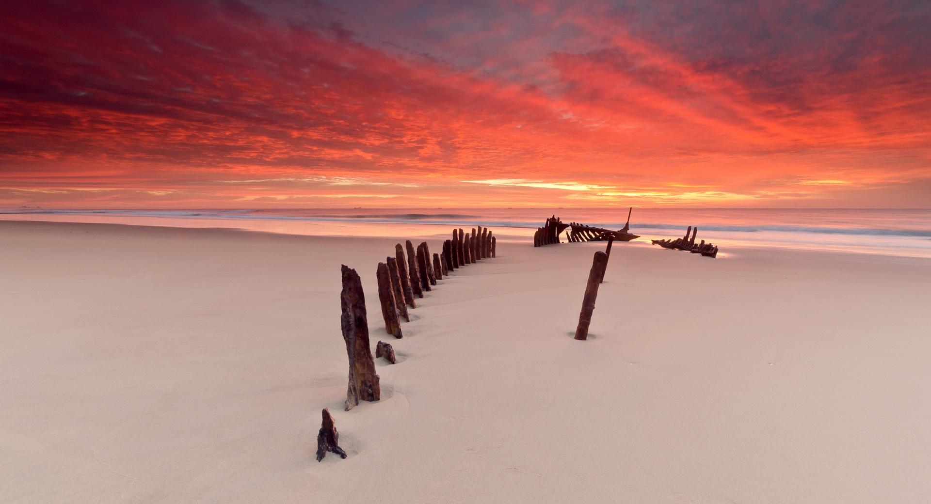 Shipwreck On The Beach at 2048 x 2048 iPad size wallpapers HD quality