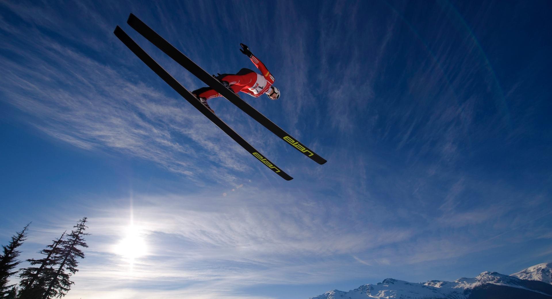 Skiing Jump at 1024 x 1024 iPad size wallpapers HD quality