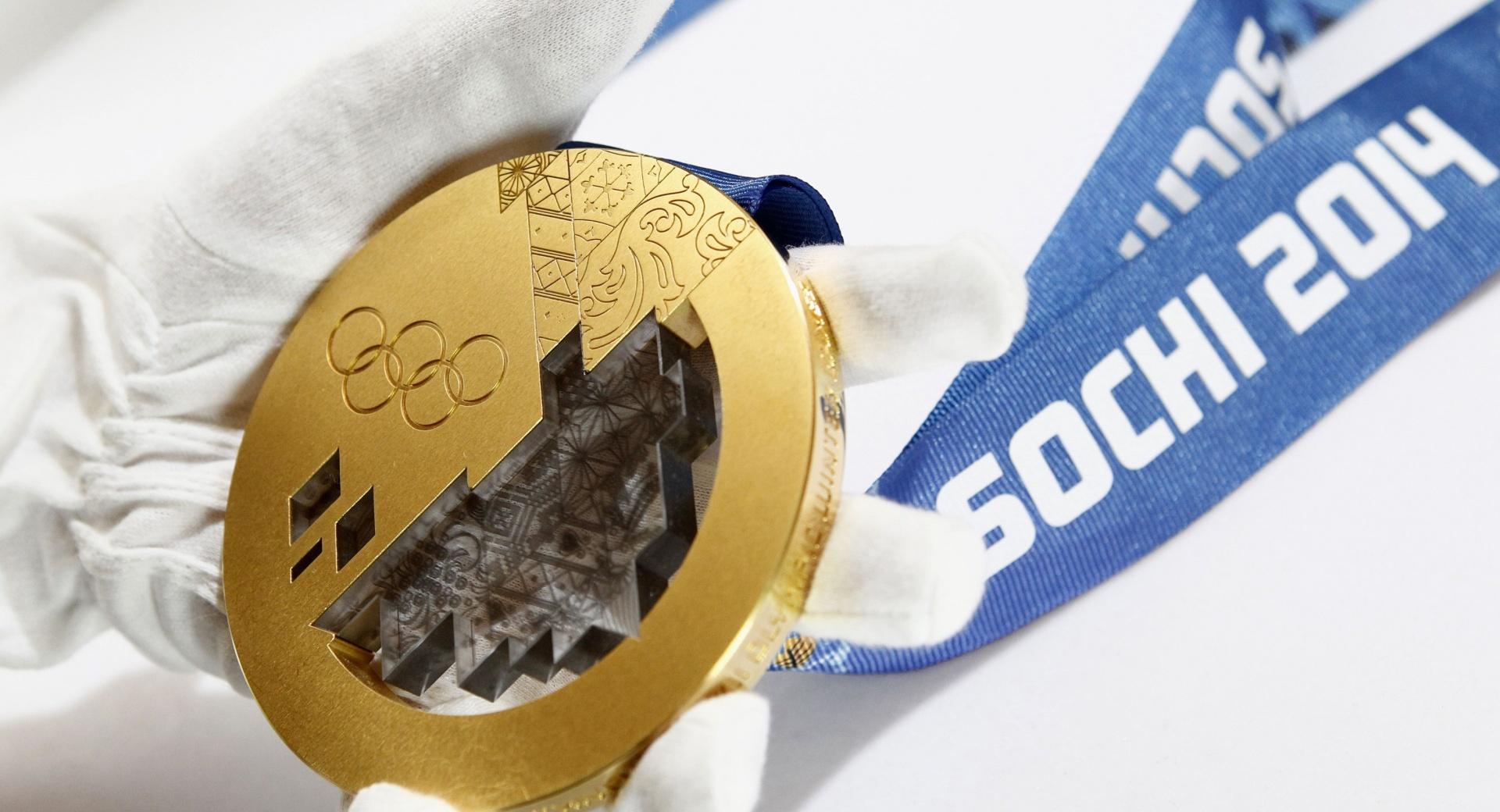 Sochi 2014 Gold Medal at 640 x 1136 iPhone 5 size wallpapers HD quality