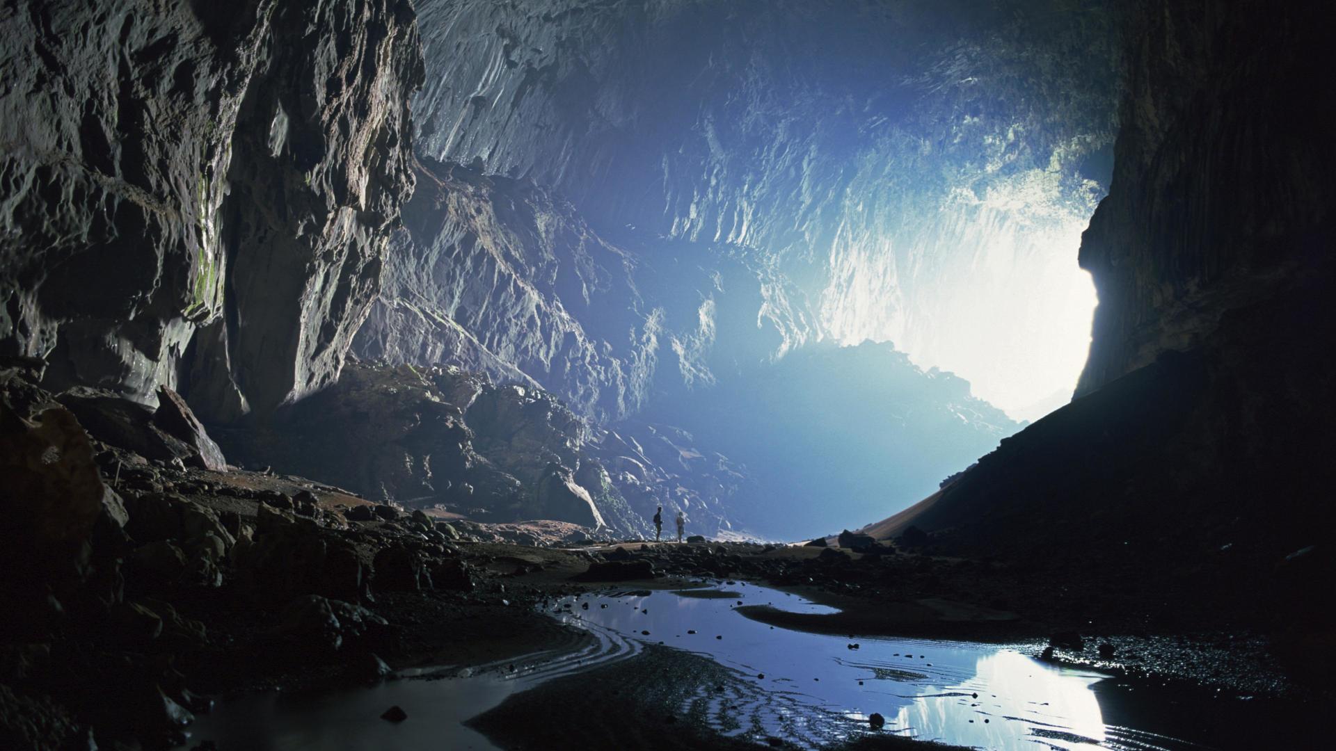 Son Doong Cave at 640 x 1136 iPhone 5 size wallpapers HD quality