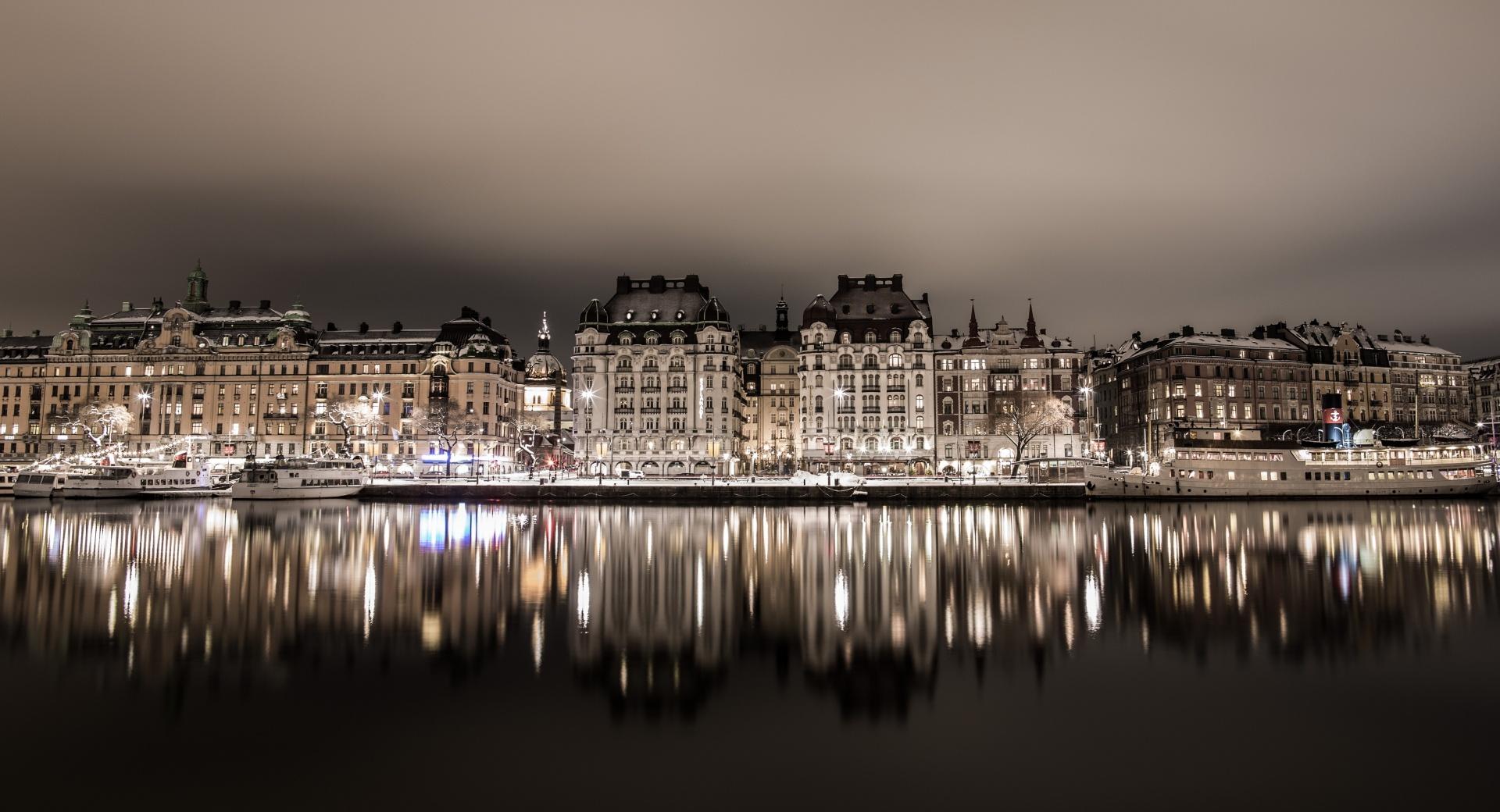 Stockholm Night at 1280 x 960 size wallpapers HD quality