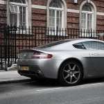 Aston Martin Vantage hd desktop