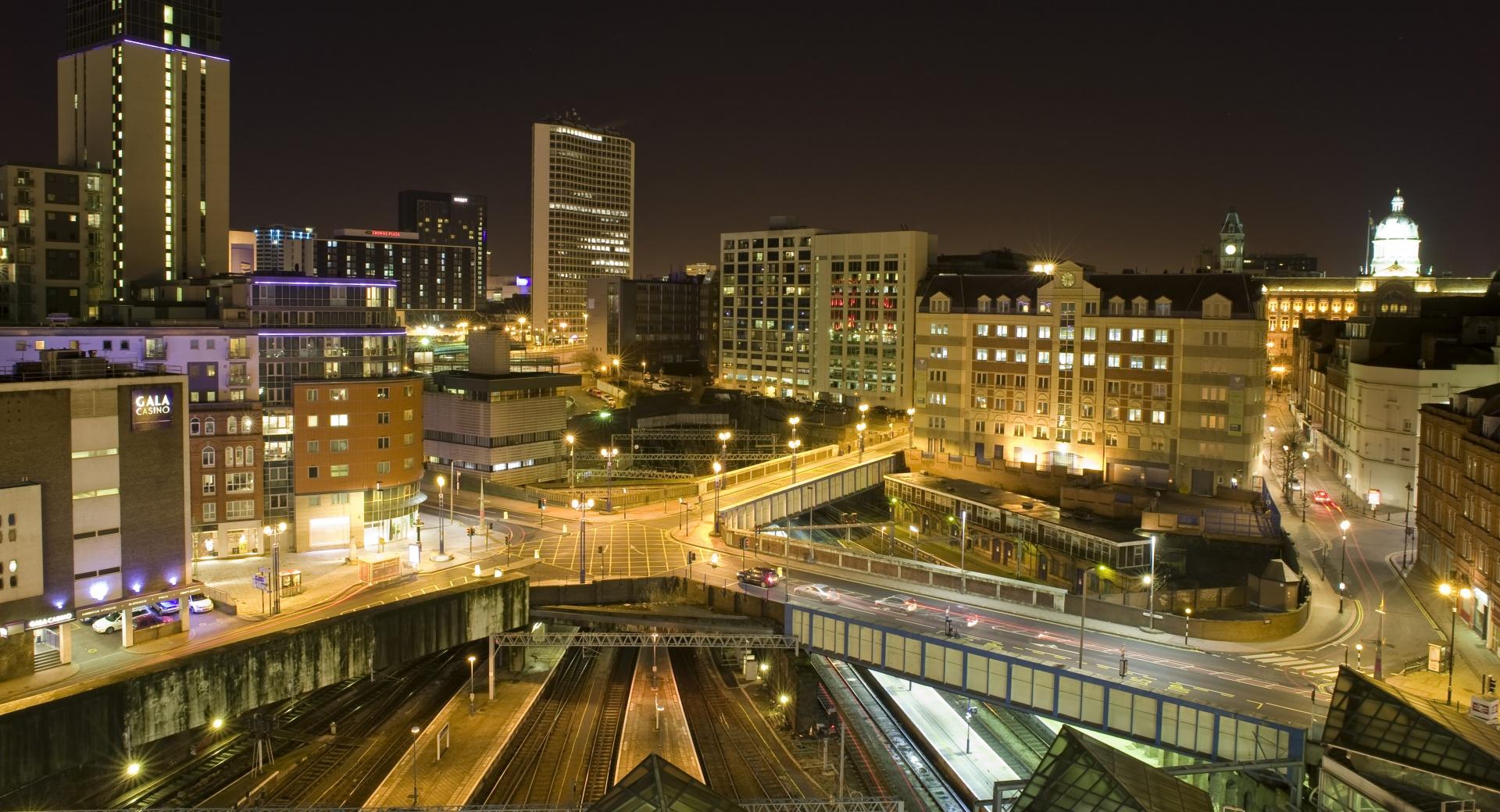 A Night In Birmingham at 1152 x 864 size wallpapers HD quality