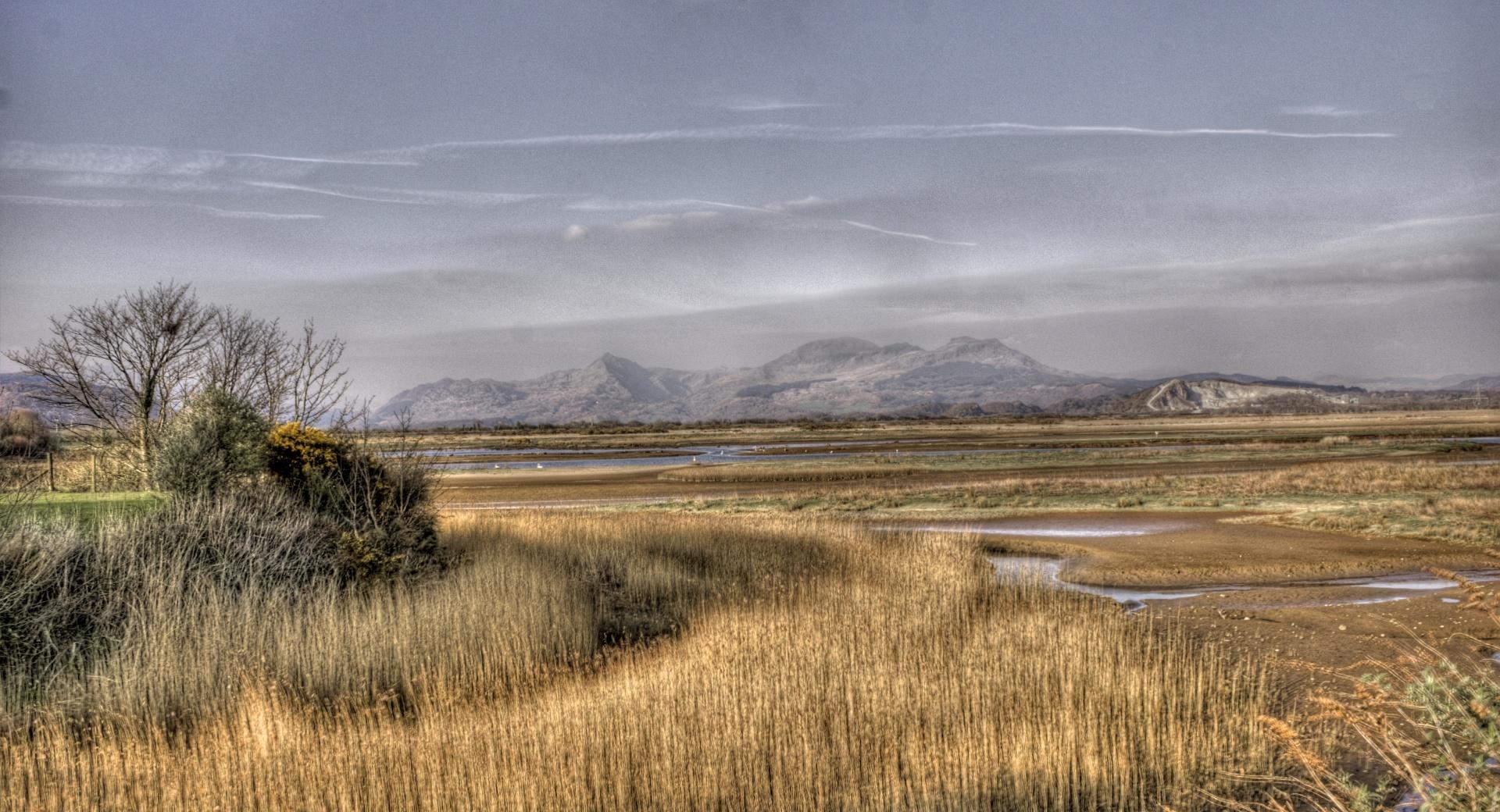 A View From Porthmadog at 320 x 480 iPhone size wallpapers HD quality