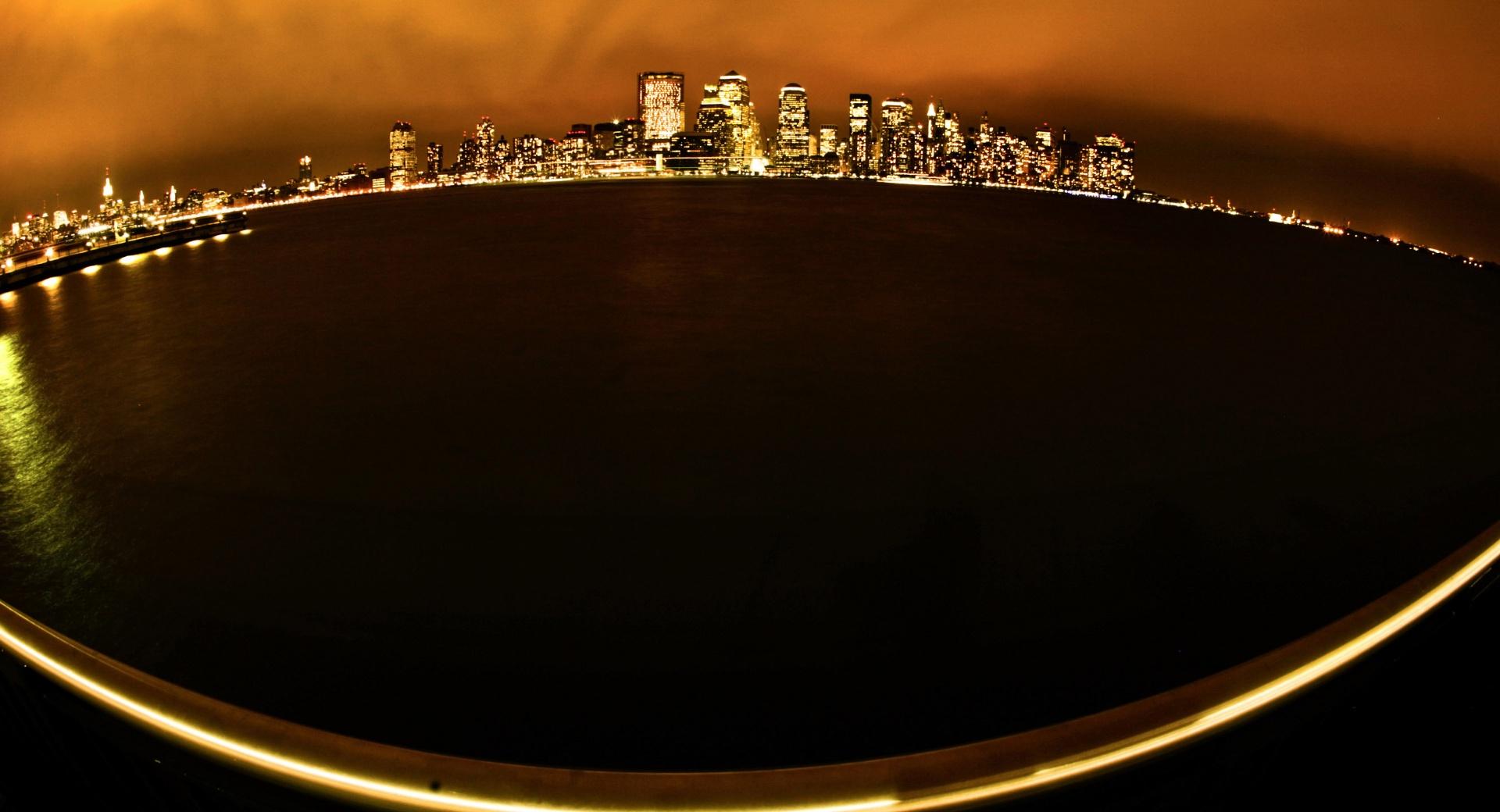 An Eye on Manhattan at 1152 x 864 size wallpapers HD quality