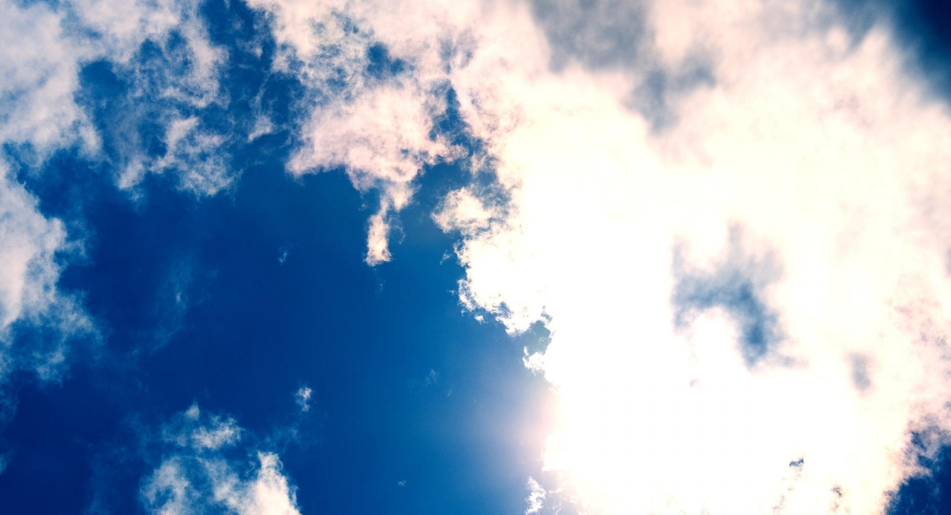 Beautiful Summer Clouds at 640 x 1136 iPhone 5 size wallpapers HD quality