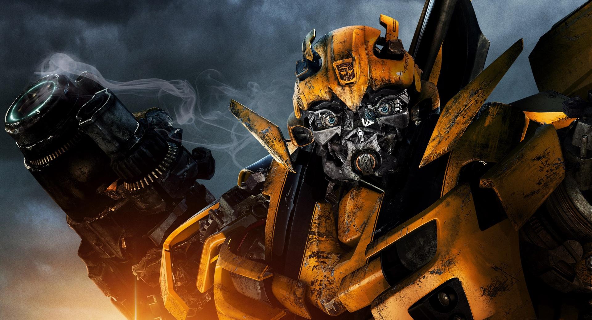 Bumblebee  Transformers at 1024 x 1024 iPad size wallpapers HD quality