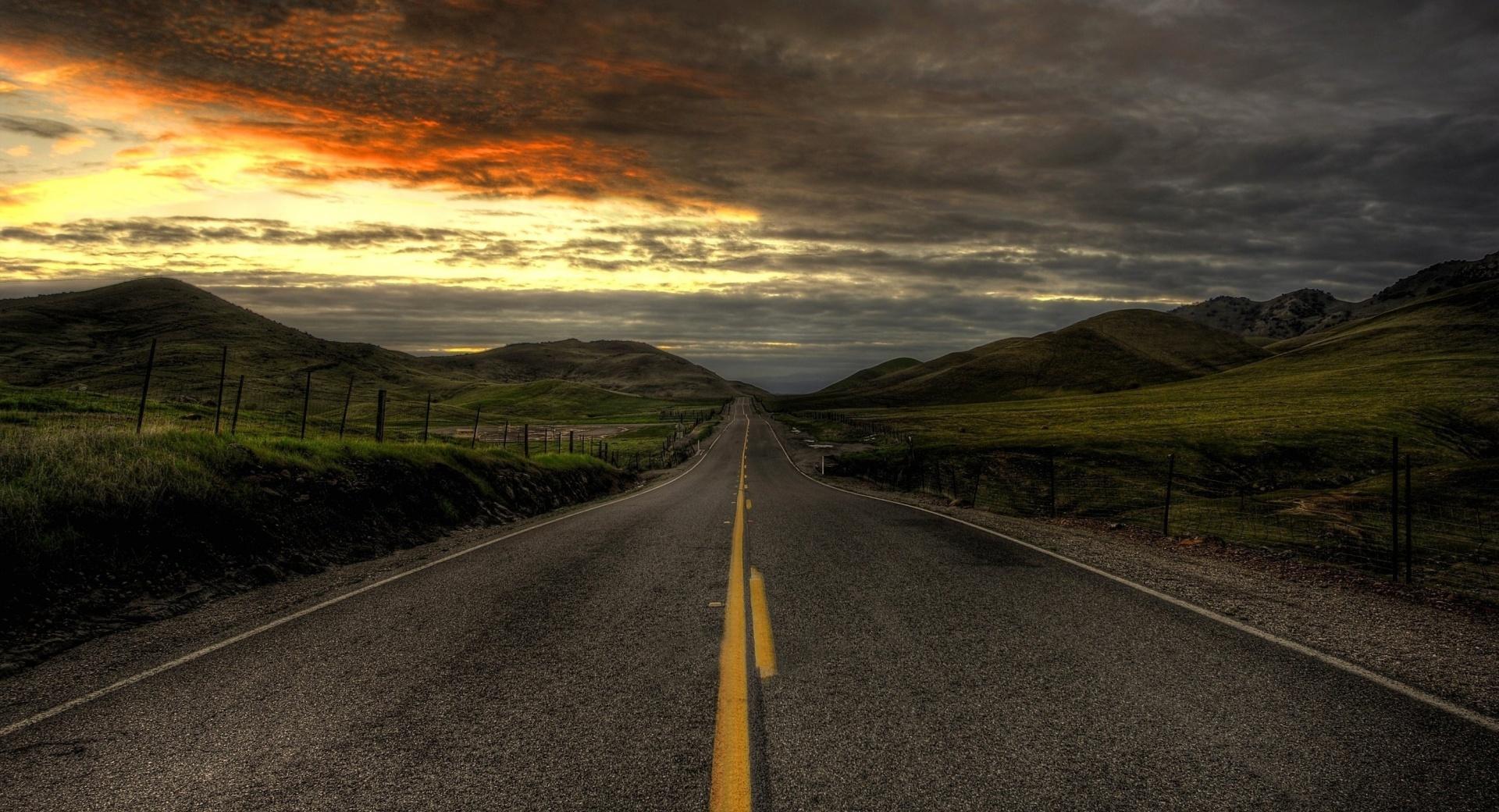 Descending Road at 640 x 1136 iPhone 5 size wallpapers HD quality