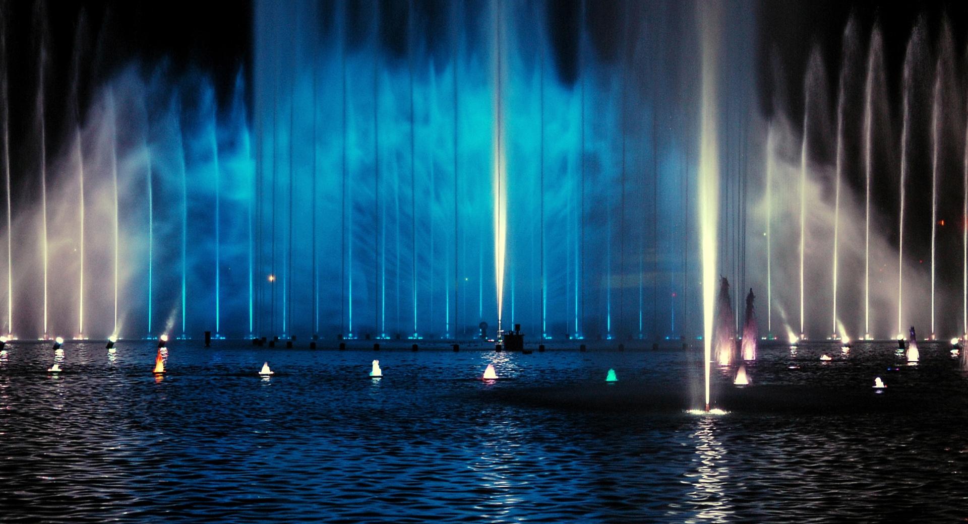 Fountain, Night at 750 x 1334 iPhone 6 size wallpapers HD quality
